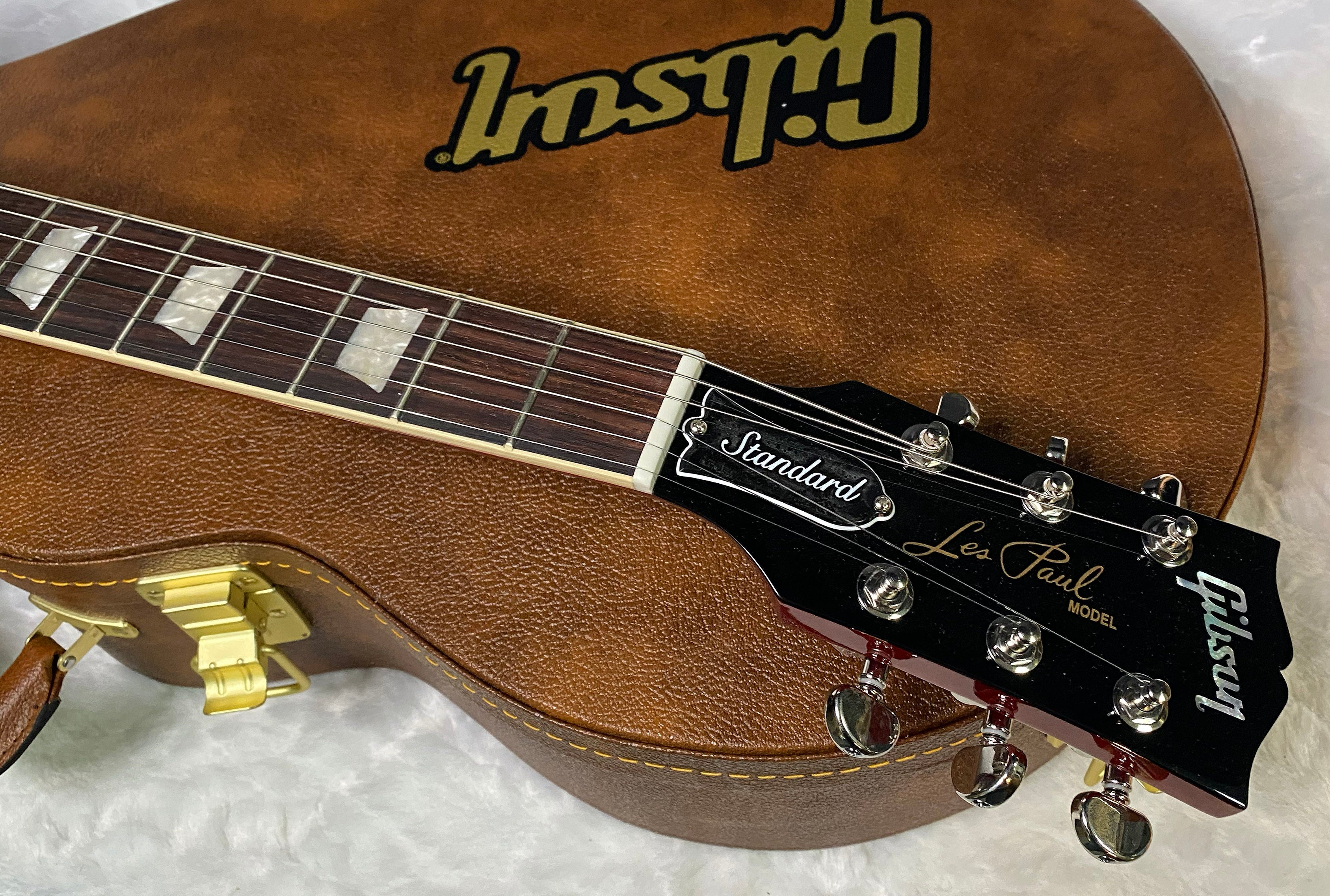 NEW ! Gibson Les Paul 60's Standard Unburst - Authorized Dealer - Flame Maple Top - 9.7lbs - G07187