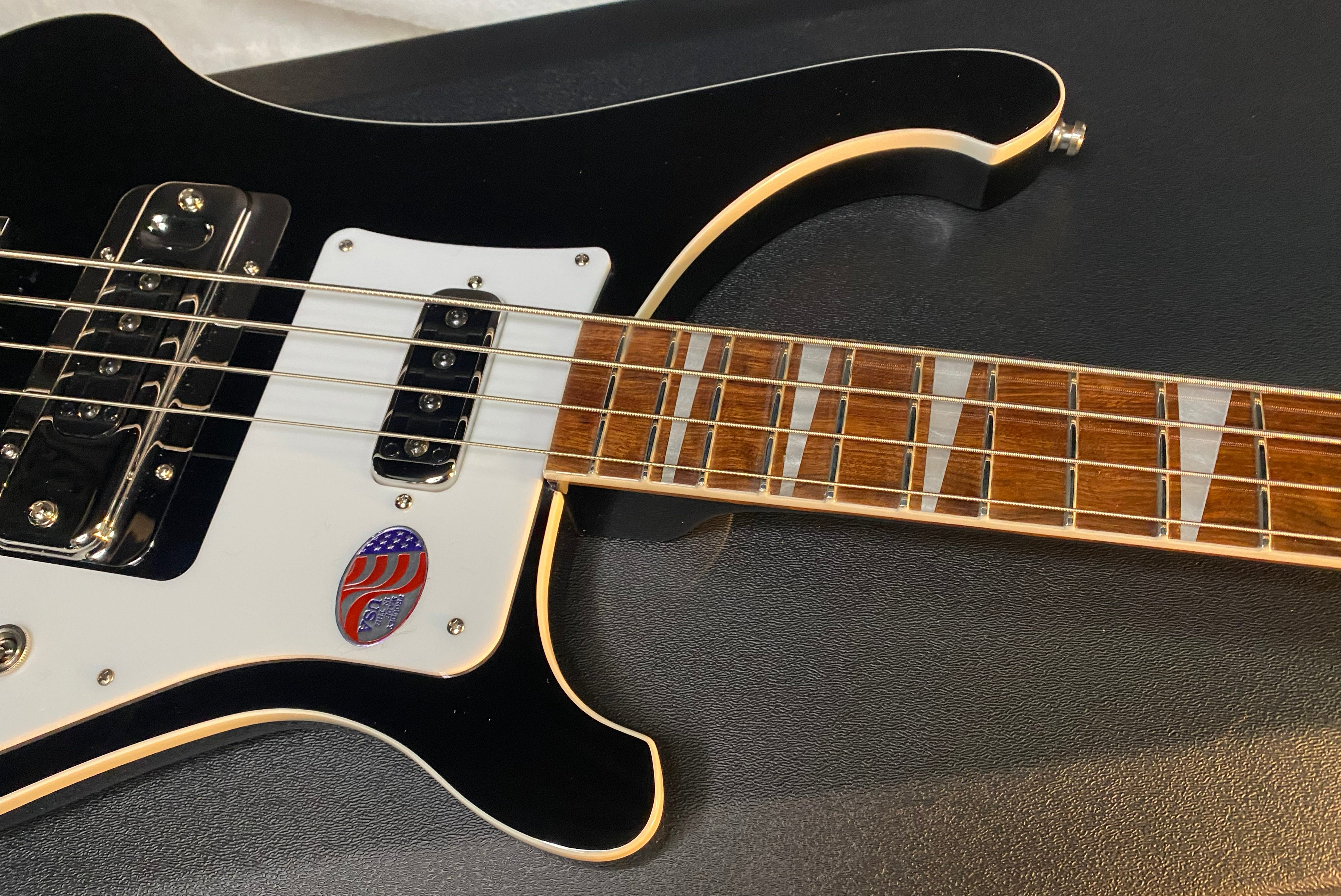 NEW! Rickenbacker 4003 Jetglo Jet Glo JG - 4-String Bass - Authorized Dealer - 9.9 lbs - G06588