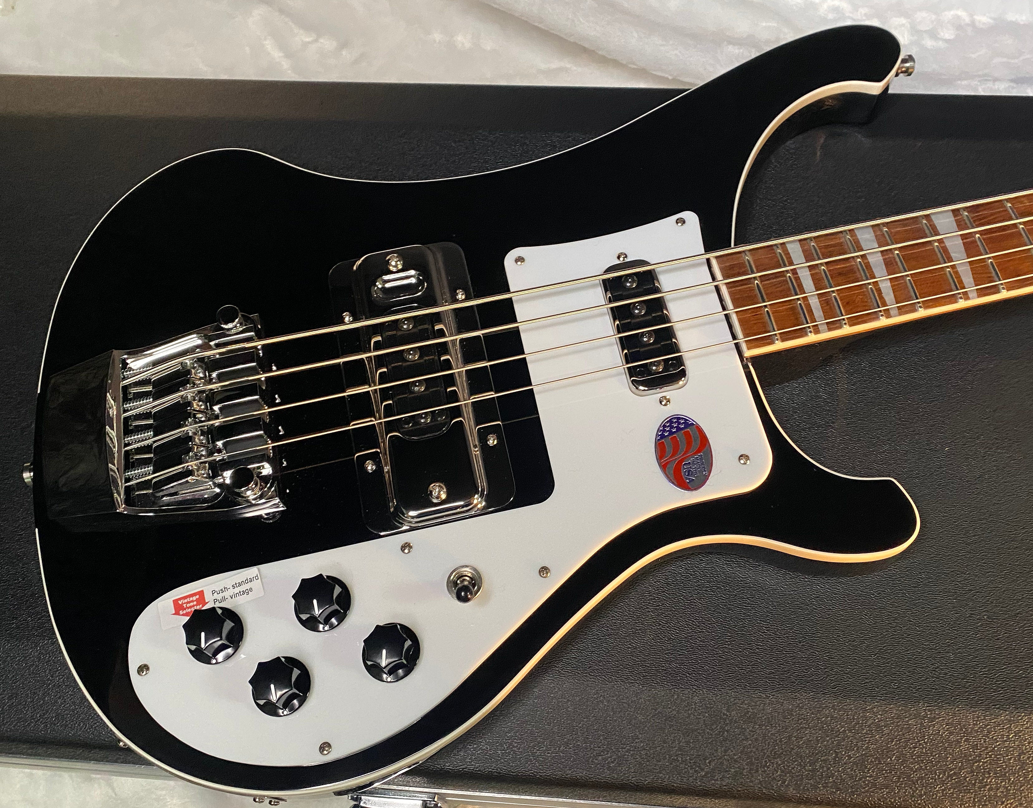 NEW! Rickenbacker 4003 Jetglo Jet Glo JG - 4-String Bass - Authorized Dealer - 9.9 lbs - G06588