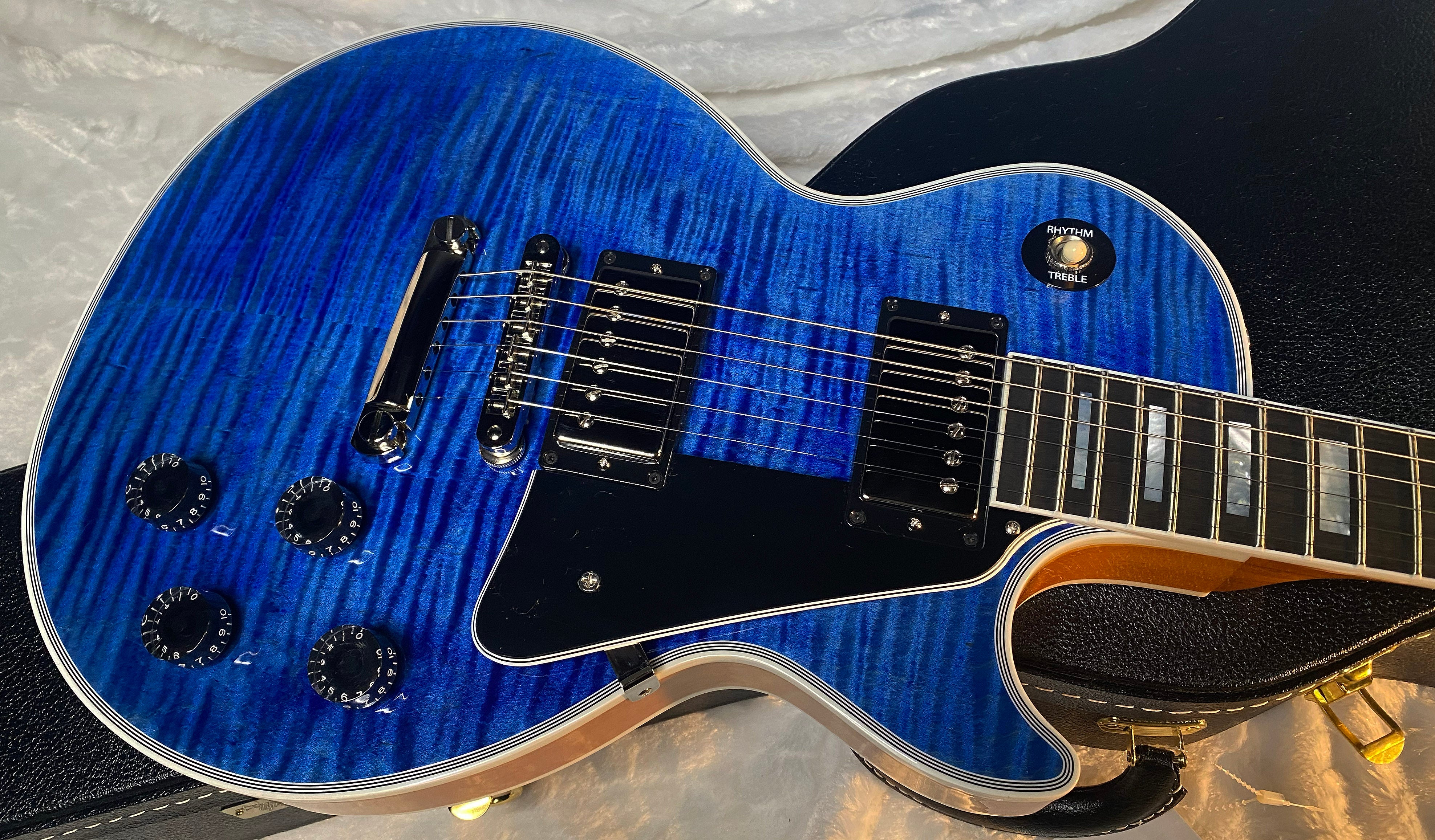 NEW! Gibson Dealer Select Custom Shop Les Paul Custom AAA Figured Flame Top - Transparent Blue / Natural Back - Authorized Dealer - WOW! 8.9 lbs - G06607
