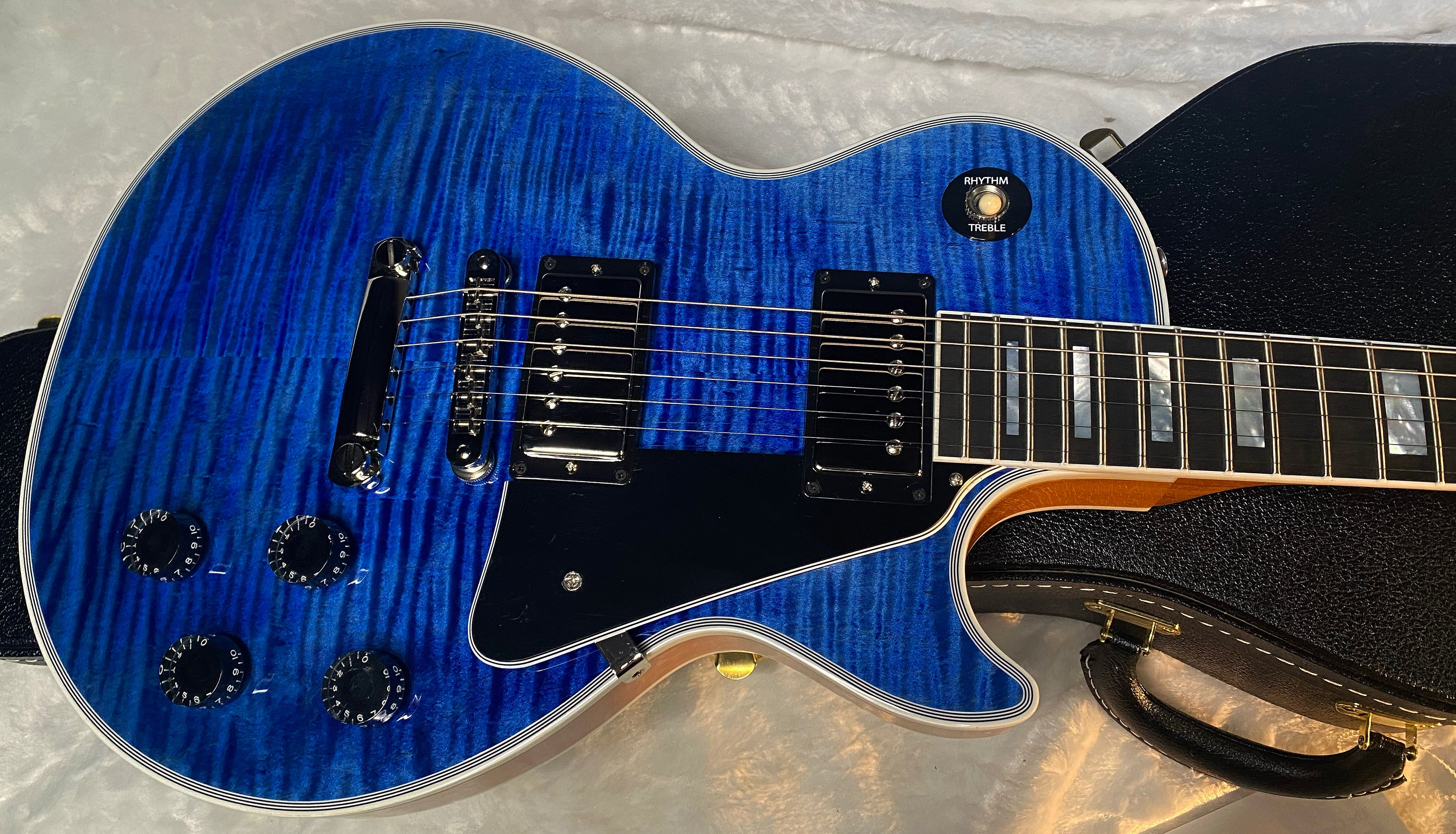 NEW! Gibson Dealer Select Custom Shop Les Paul Custom AAA Figured Flame Top - Transparent Blue / Natural Back - Authorized Dealer - WOW! 8.9 lbs - G06607