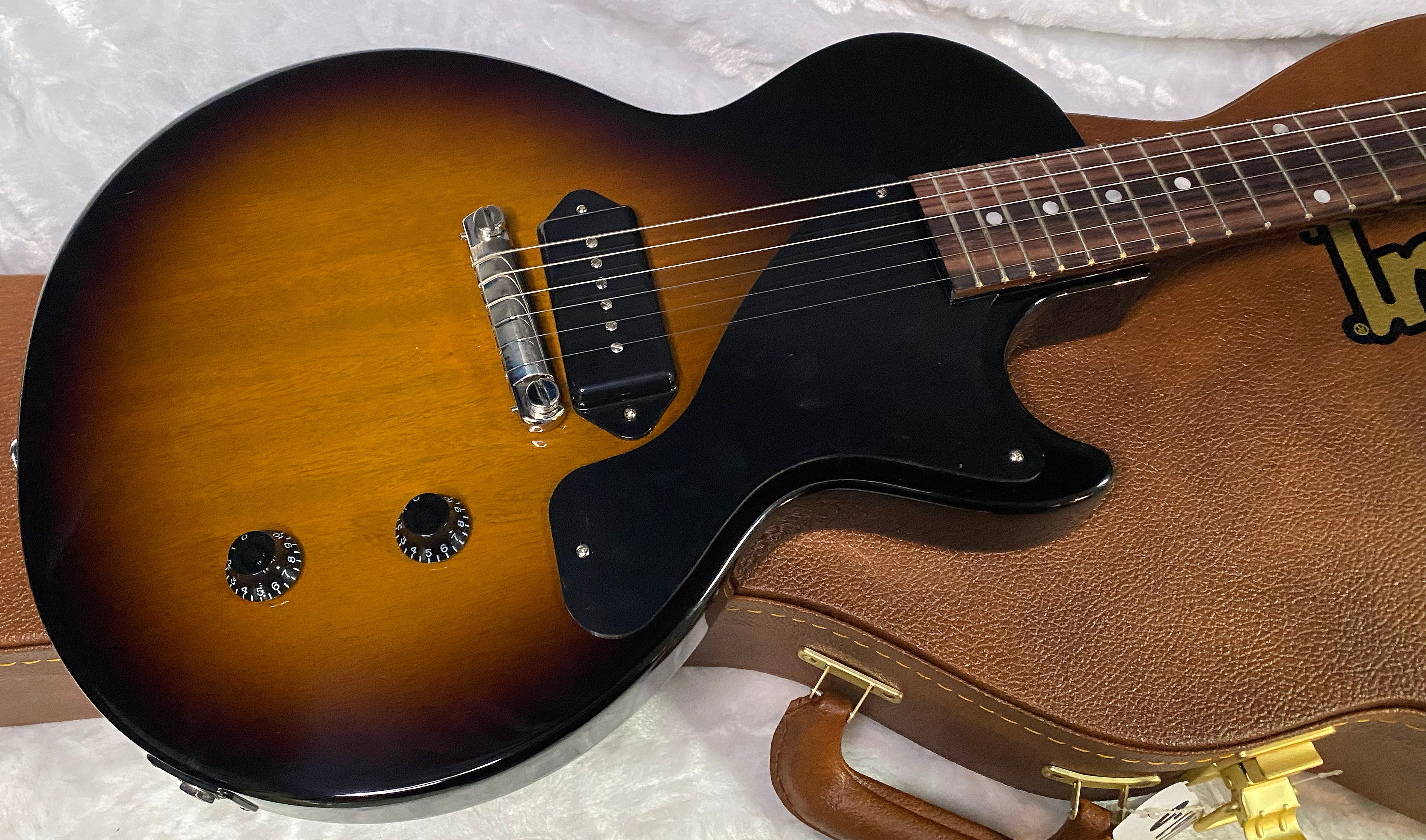 NEW ! Gibson Les Paul Junior - Vintage Sunburst - Authorized Dealer - 8.1 lbs - G07181