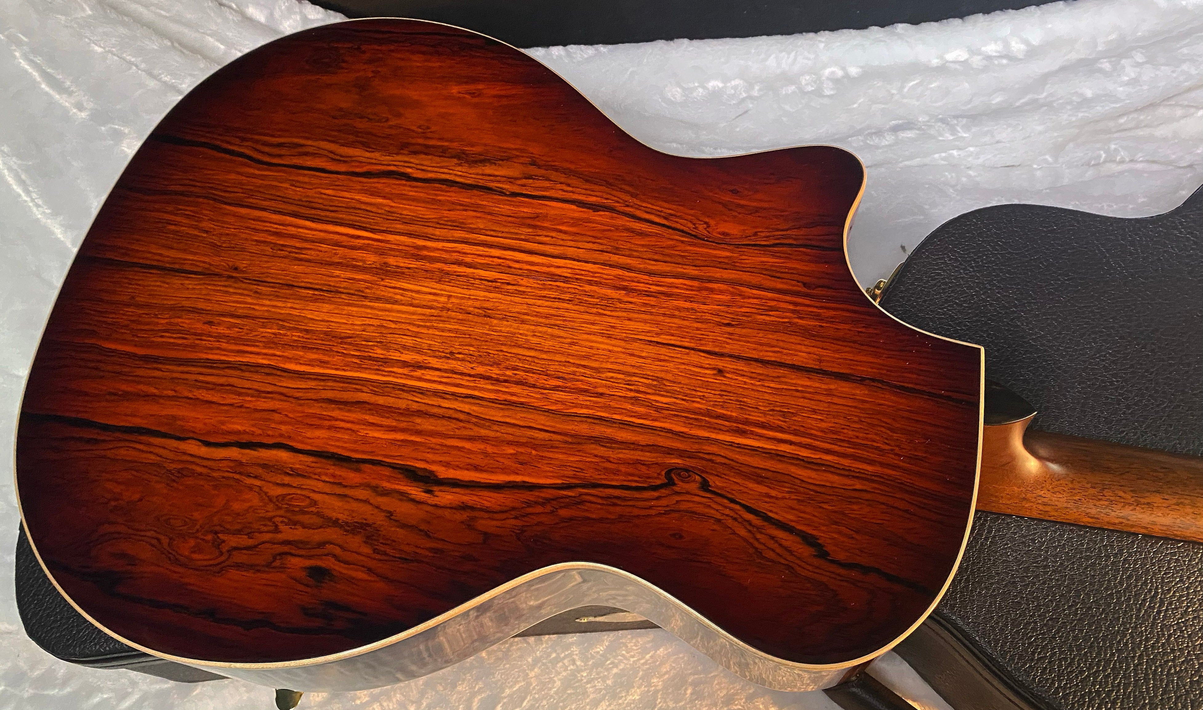 NEW! Taylor 814ce LTD Cocobolo Acoustic-Electric Guitar - Natural Top - Shaded Edgeburst Back & Sides - Authorized Dealer - SAVE! G06611