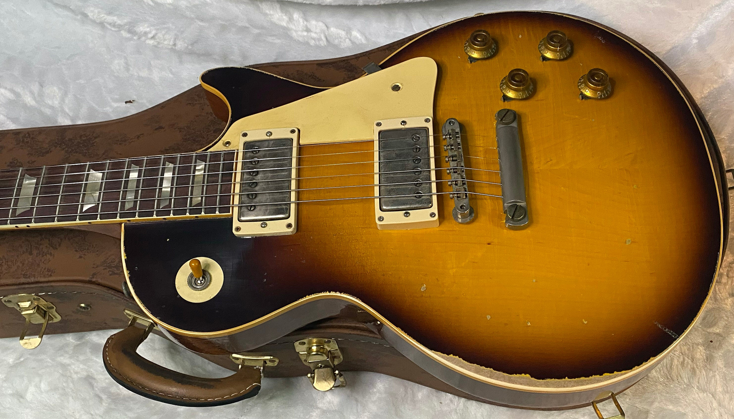 NEW! Gibson Custom 1959 Les Paul Standard Resissue Electric Guitar - Beauty of the Burst #58 - Heavy Aged - Murphy Lab - Authorized Dealer - 8.7 lbs - G07173