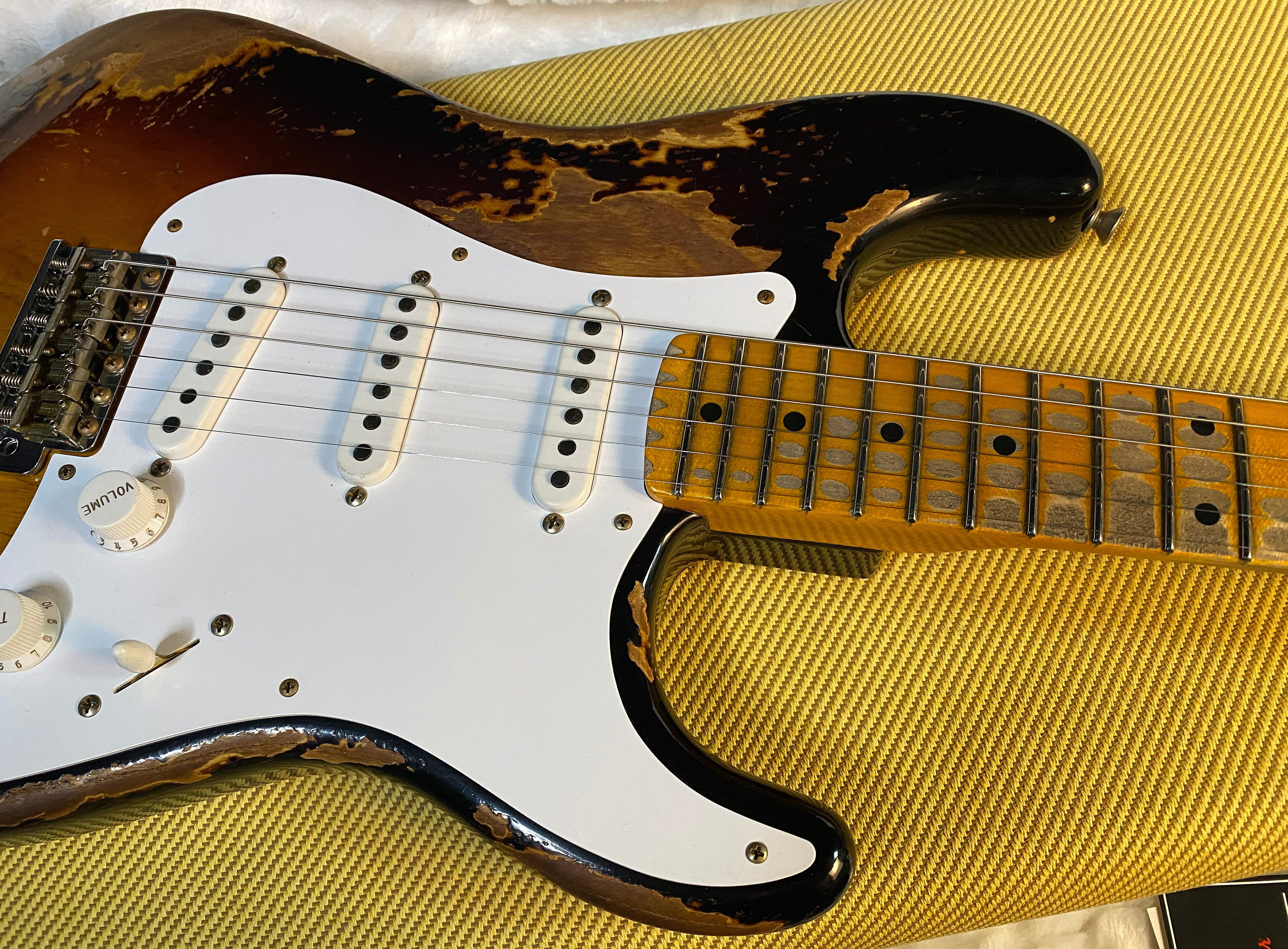 NEW Fender Limited Edition 70th Anniversary 1954 Stratocaster - Super Heavy Relic - Wide-Fade 2-Color Sunburst - Authorized Dealer - 7lbs - G05121