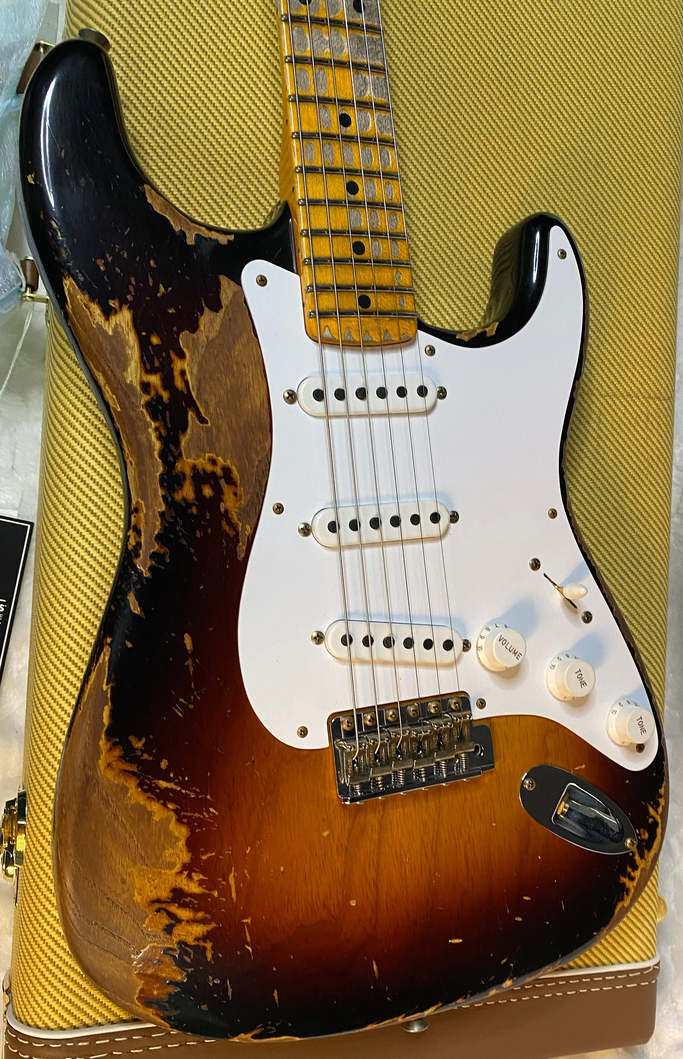NEW Fender Limited Edition 70th Anniversary 1954 Stratocaster - Super Heavy Relic - Wide-Fade 2-Color Sunburst - Authorized Dealer - 7lbs - G05121
