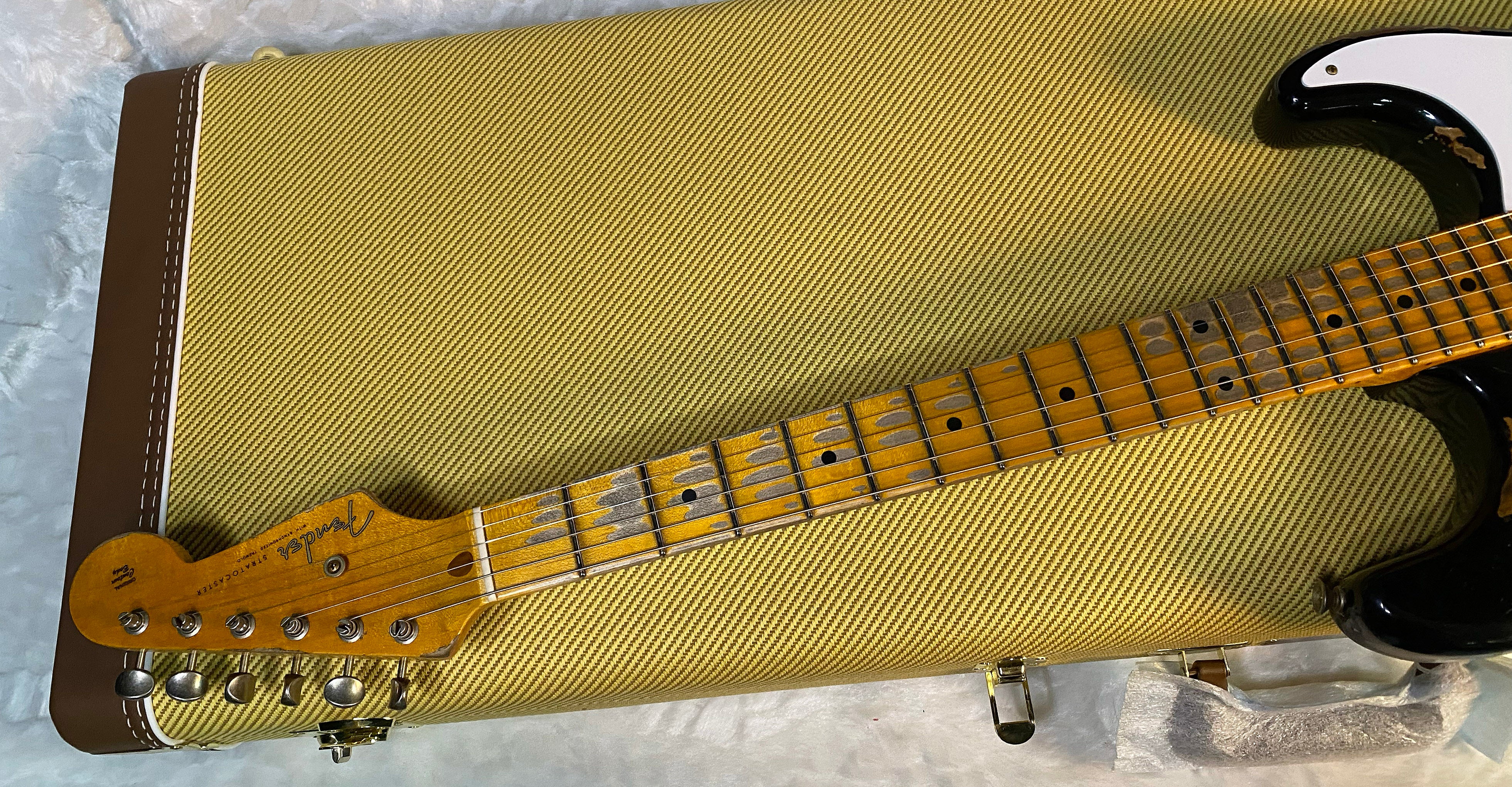 NEW Fender Limited Edition 70th Anniversary 1954 Stratocaster - Super Heavy Relic - Wide-Fade 2-Color Sunburst - Authorized Dealer - 7lbs - G05121