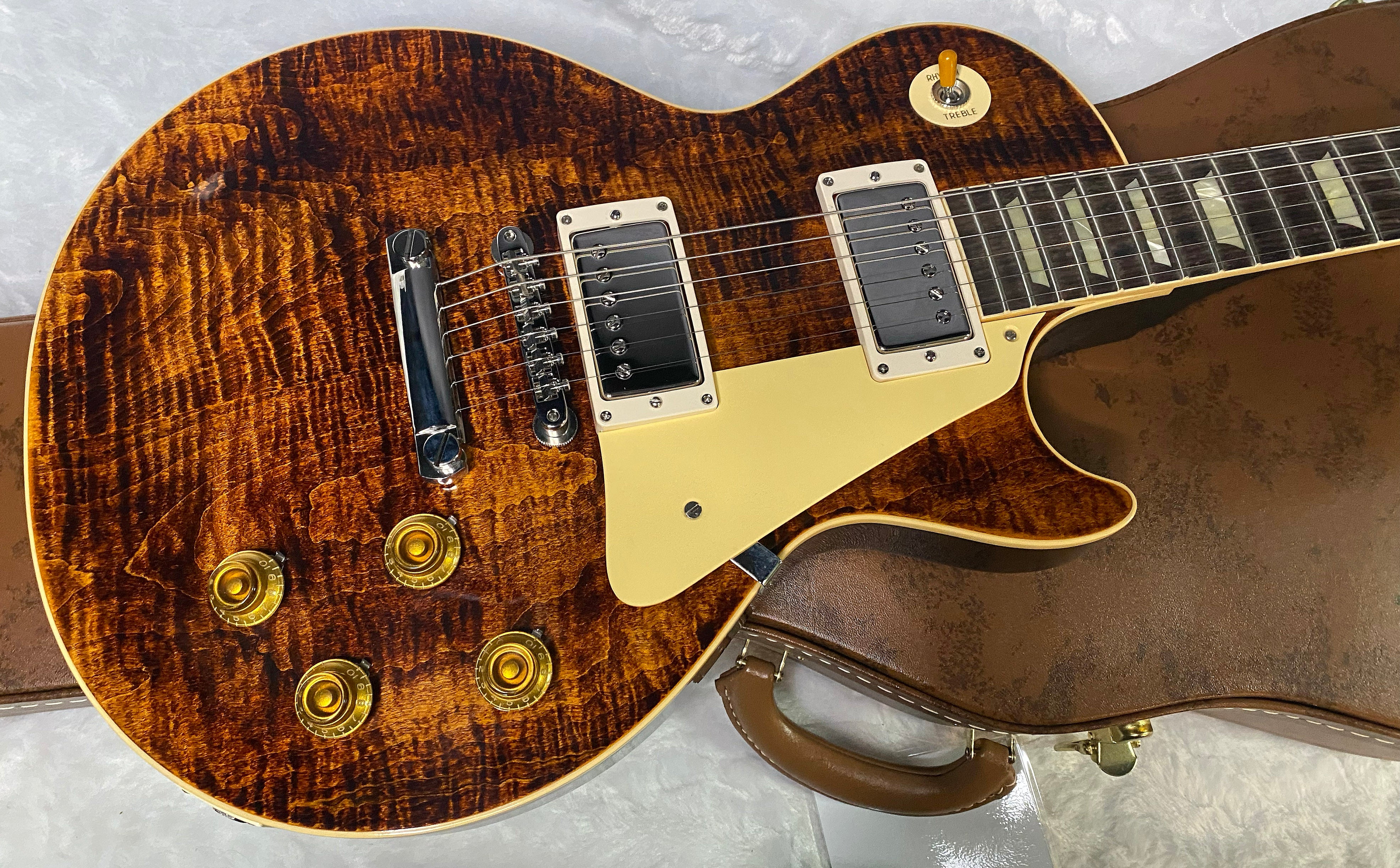 NEW ! Gibson Custom Shop 1959 Les Paul - Warm Amber Gloss Finish - Hand Picked AAAA Flamed Maple Top - One Off! Super RARE! Authorized Dealer - Only 8.5 lbs - G07182
