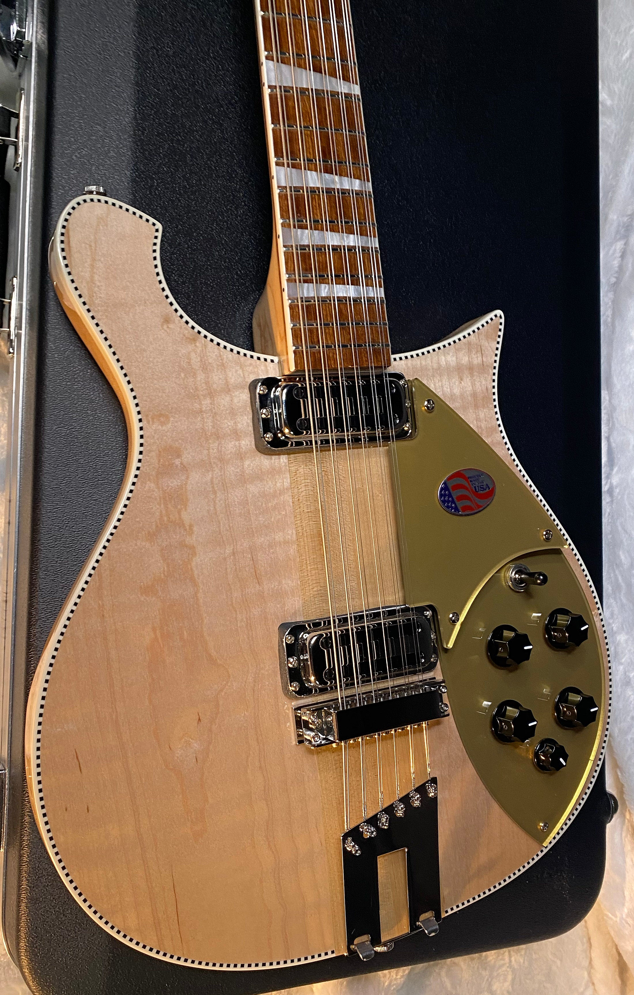 NEW! Rickenbacker 660/12 Maple Glo MG 7.7 lbs - Authorized Dealer - In Stock Ready to Ship- G06613