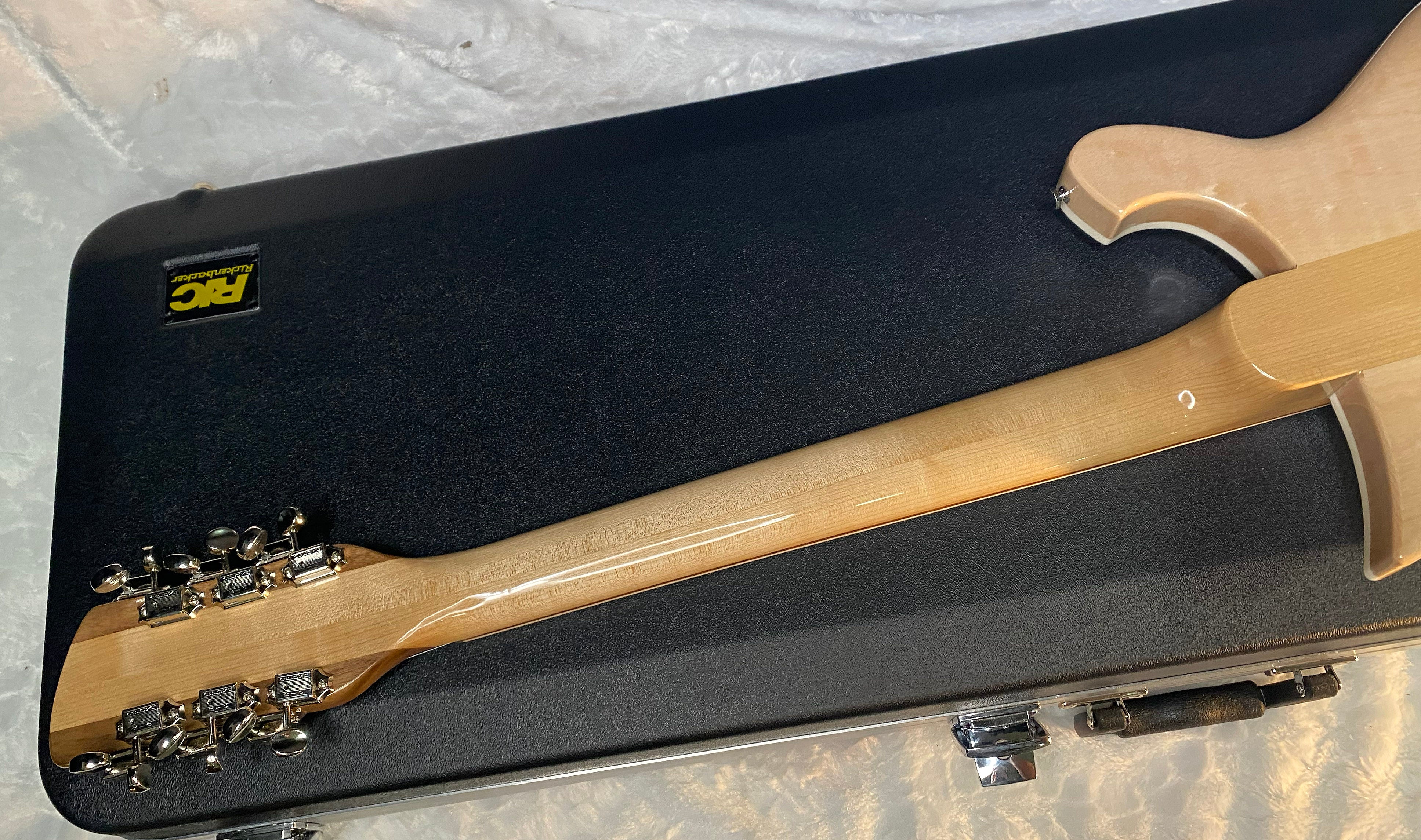 NEW! Rickenbacker 660/12 Maple Glo MG 7.7 lbs - Authorized Dealer - In Stock Ready to Ship- G06613