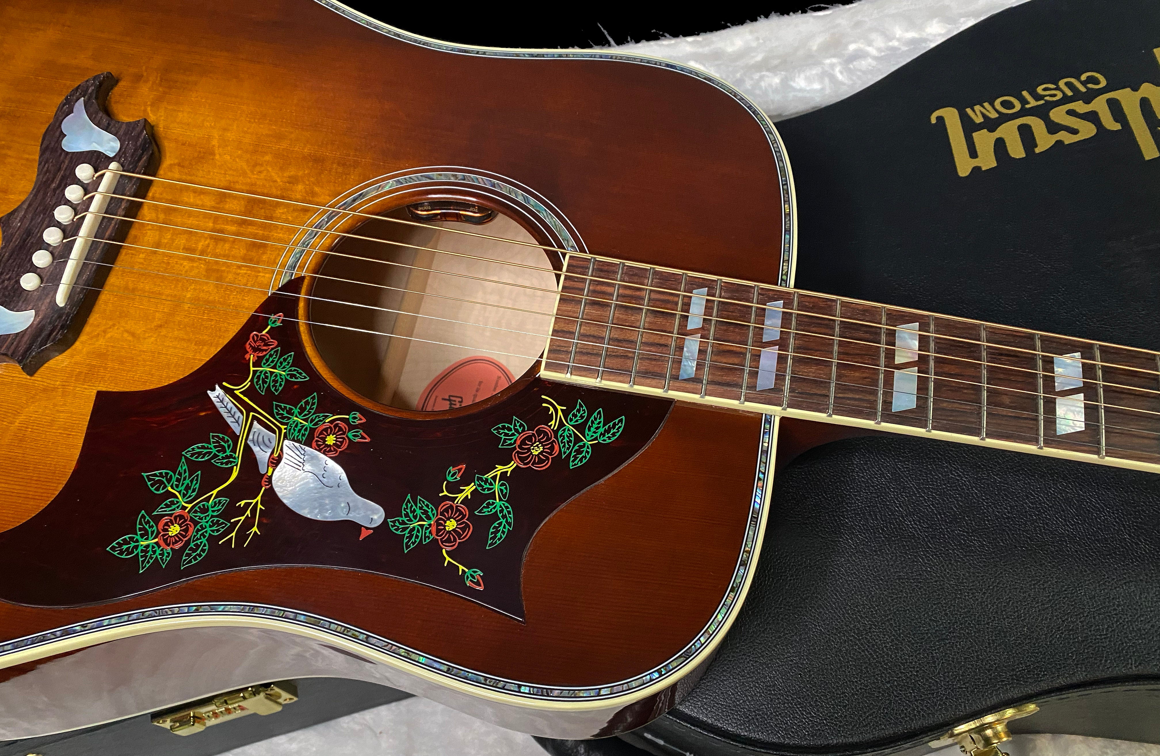 NEW! Gibson Custom Shop Dove Anniversary Limited Edition Acoustic-Electric - Cremona Burst - 5.3lbs - Authorized Dealer - G07201