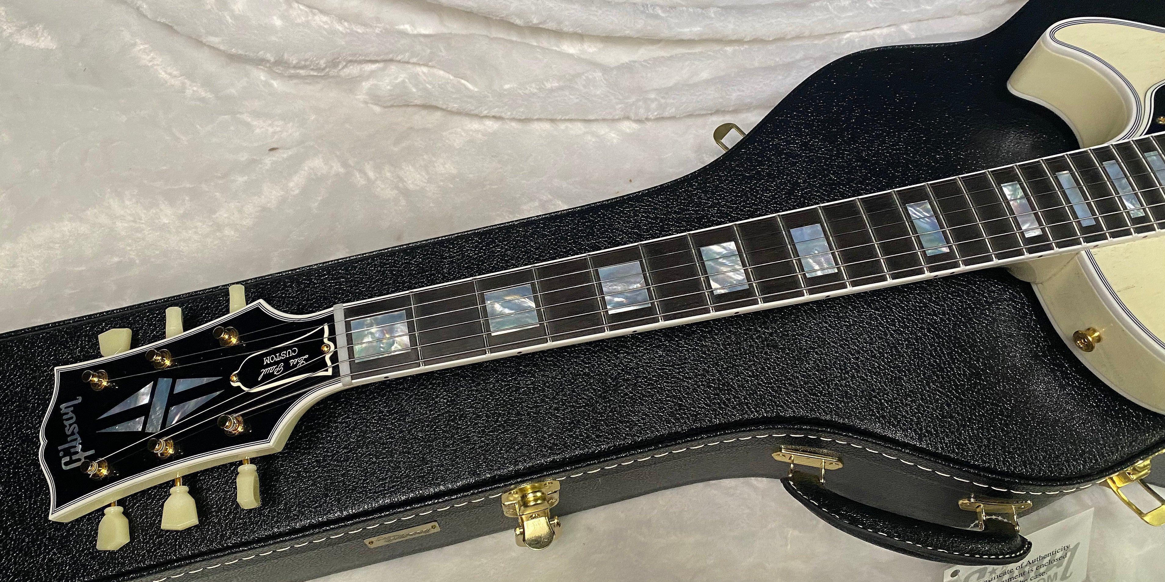 NEW! Gibson Les Paul Custom 1957 Reissue VOS - Custom Ordered in TV White - Custom Shop - ONLY 8.25 lbs - Authorized Dealer - G06598