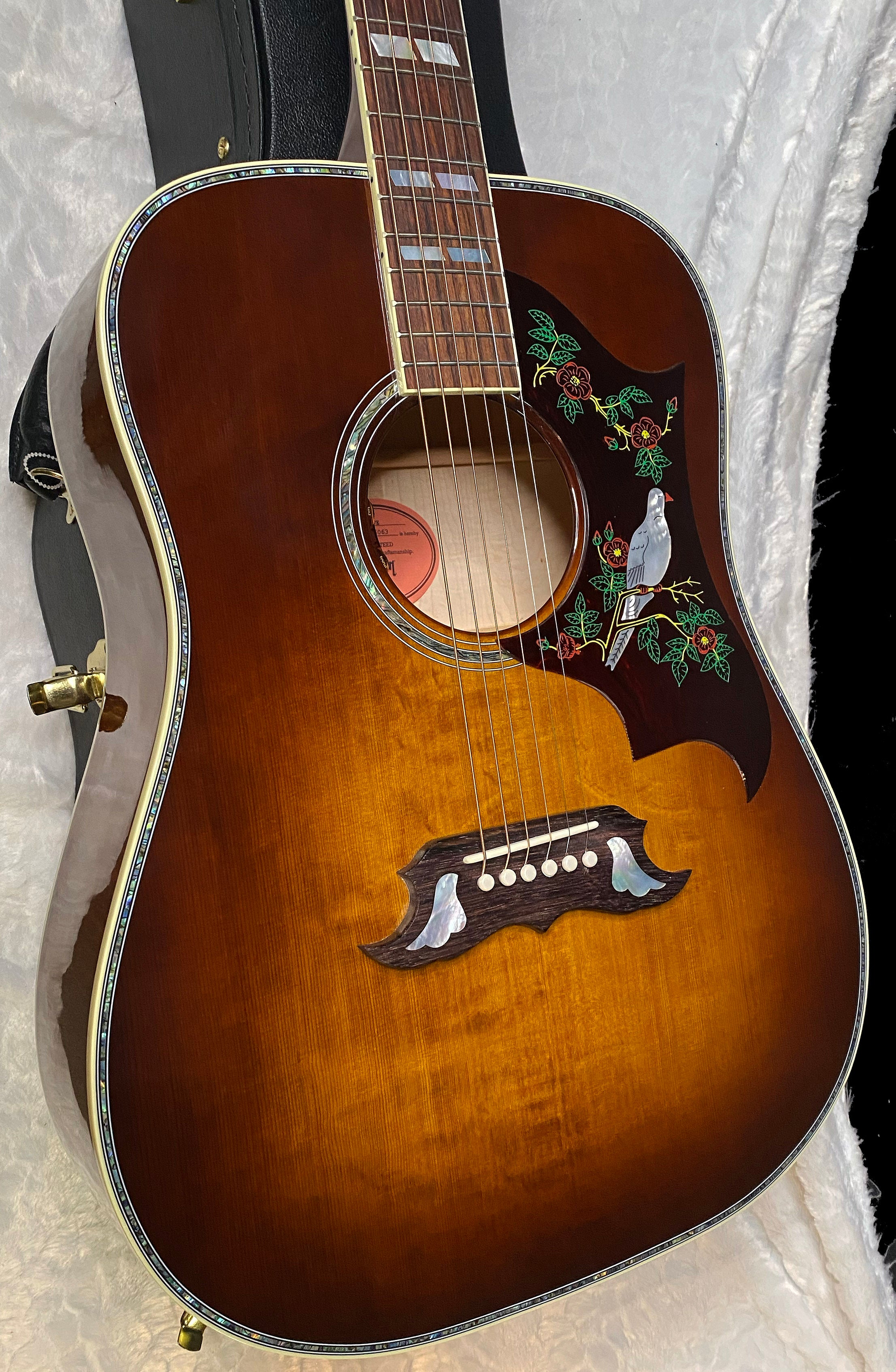NEW! Gibson Custom Shop Dove Anniversary Limited Edition Acoustic-Electric - Cremona Burst - 5.3lbs - Authorized Dealer - G07201
