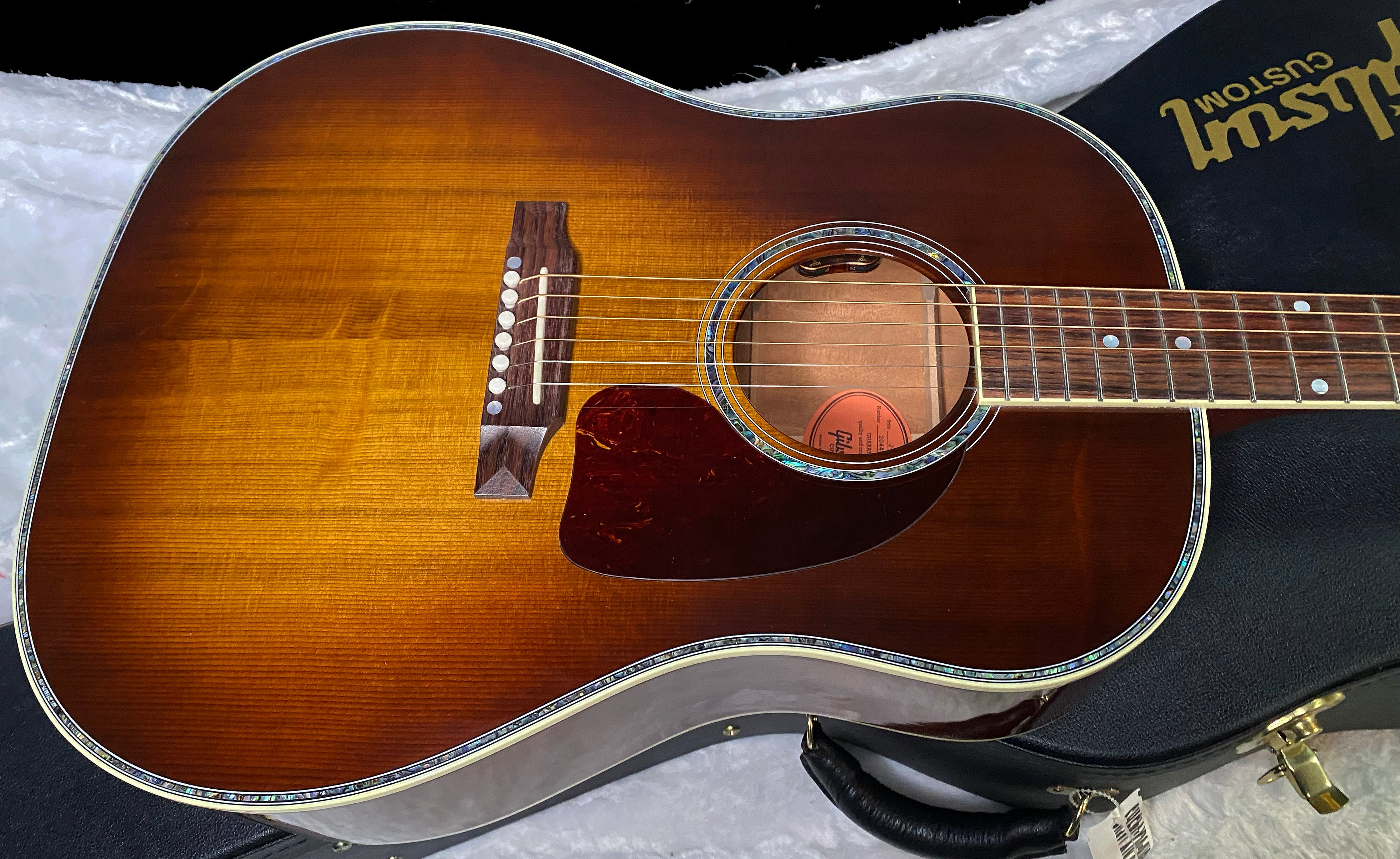 NEW! Gibson Acoustic J-45 Anniversary Limited Edition Acoustic-Electric Guitar - Custom Shop - Cremona Burst - 4.35lbs - Authorized Dealer - G07199