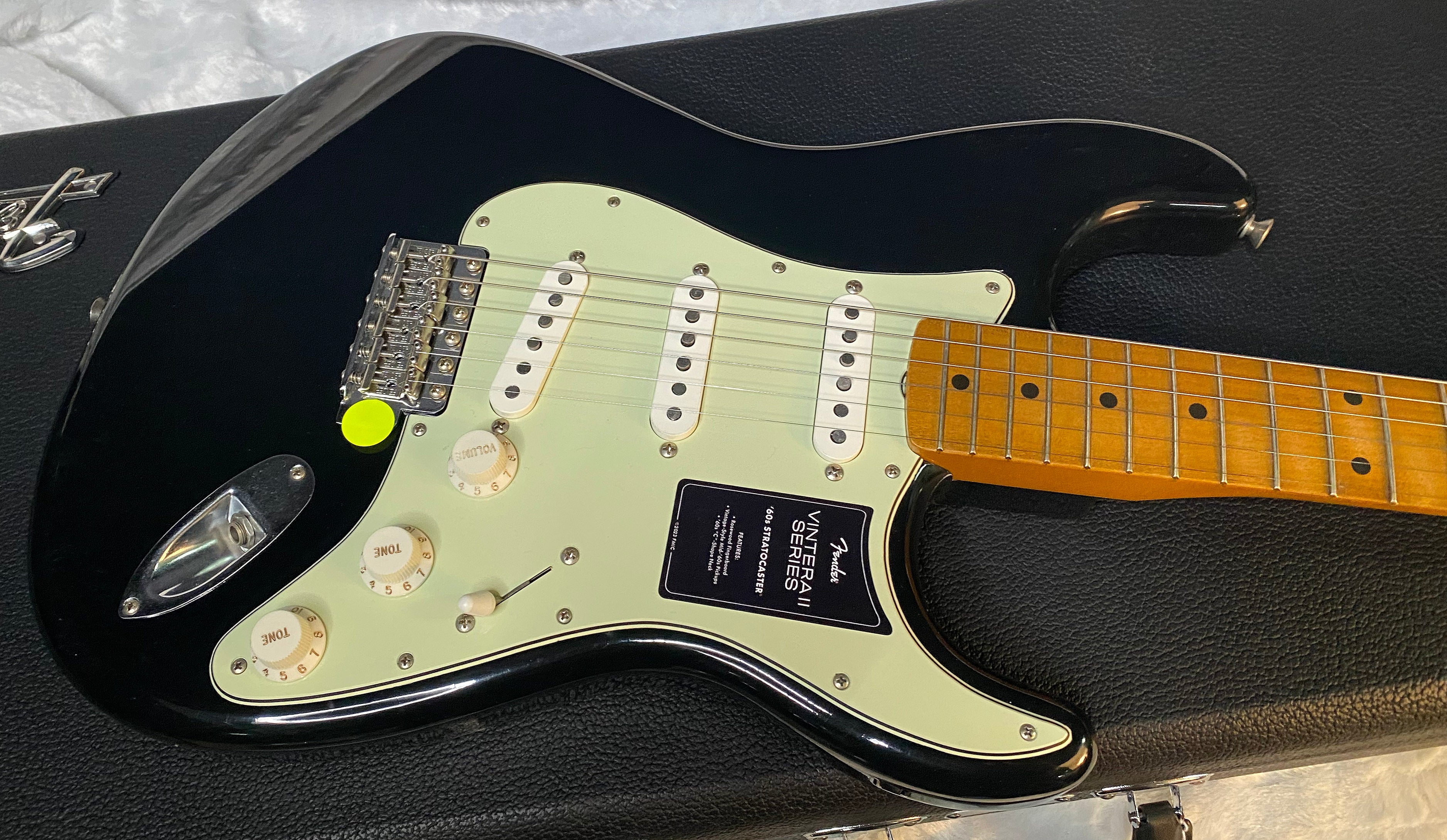 NEW! Fender Limited Edition Vintera II Road Worn '60s Stratocaster - Black - 7.4lbs - Authorized Dealer - G05770
