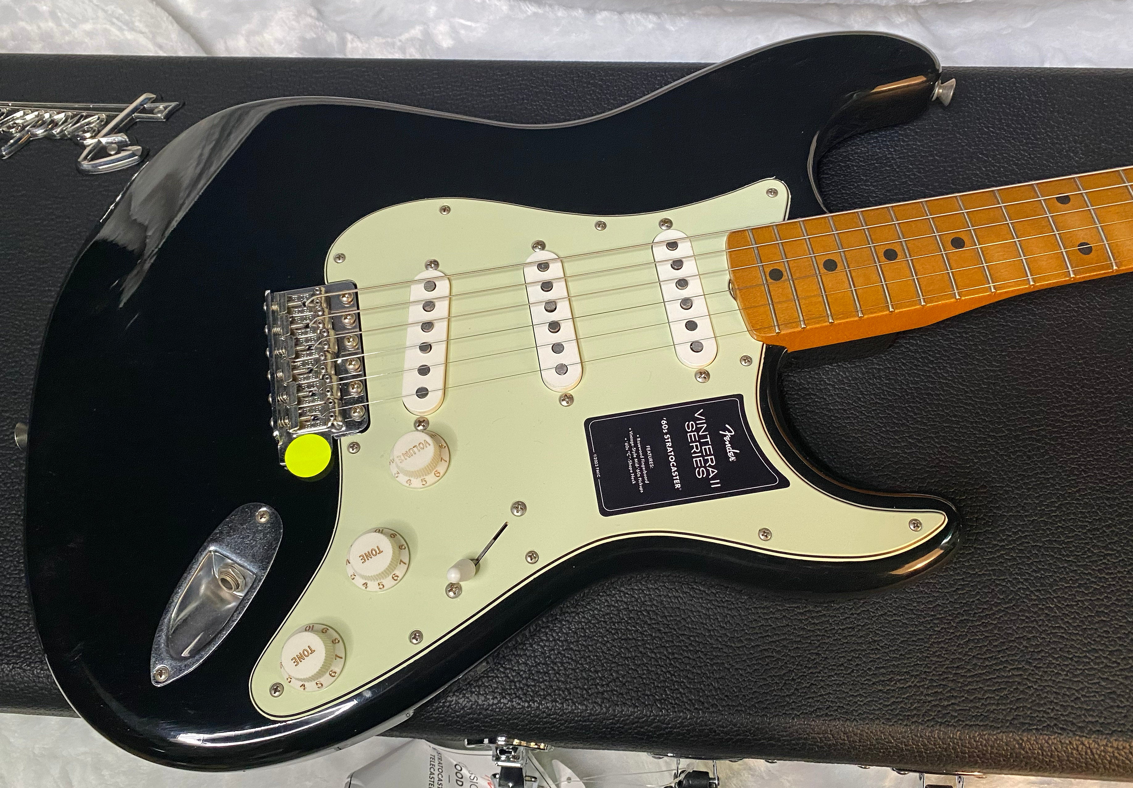 NEW! Fender Limited Edition Vintera II Road Worn '60s Stratocaster - Black - 7.4lbs - Authorized Dealer - G05770