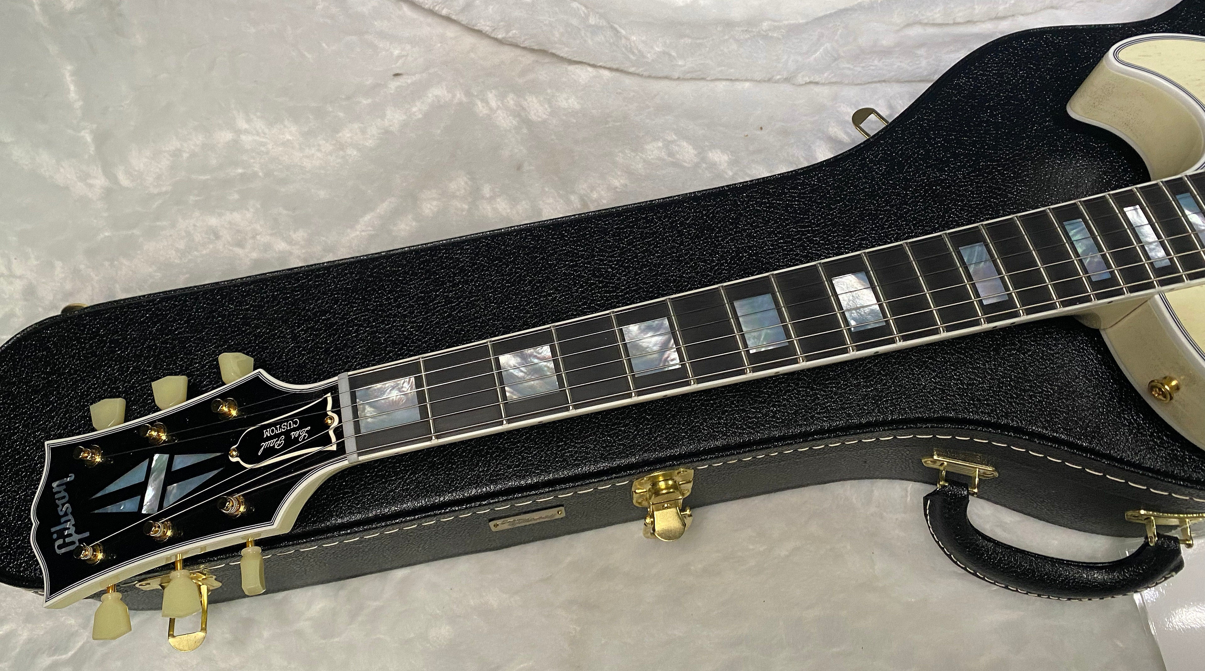 NEW! Gibson Les Paul Custom 1957 Reissue VOS - Custom Ordered in TV White - Custom Shop - ONLY 8.8 lbs - Authorized Dealer - G06610