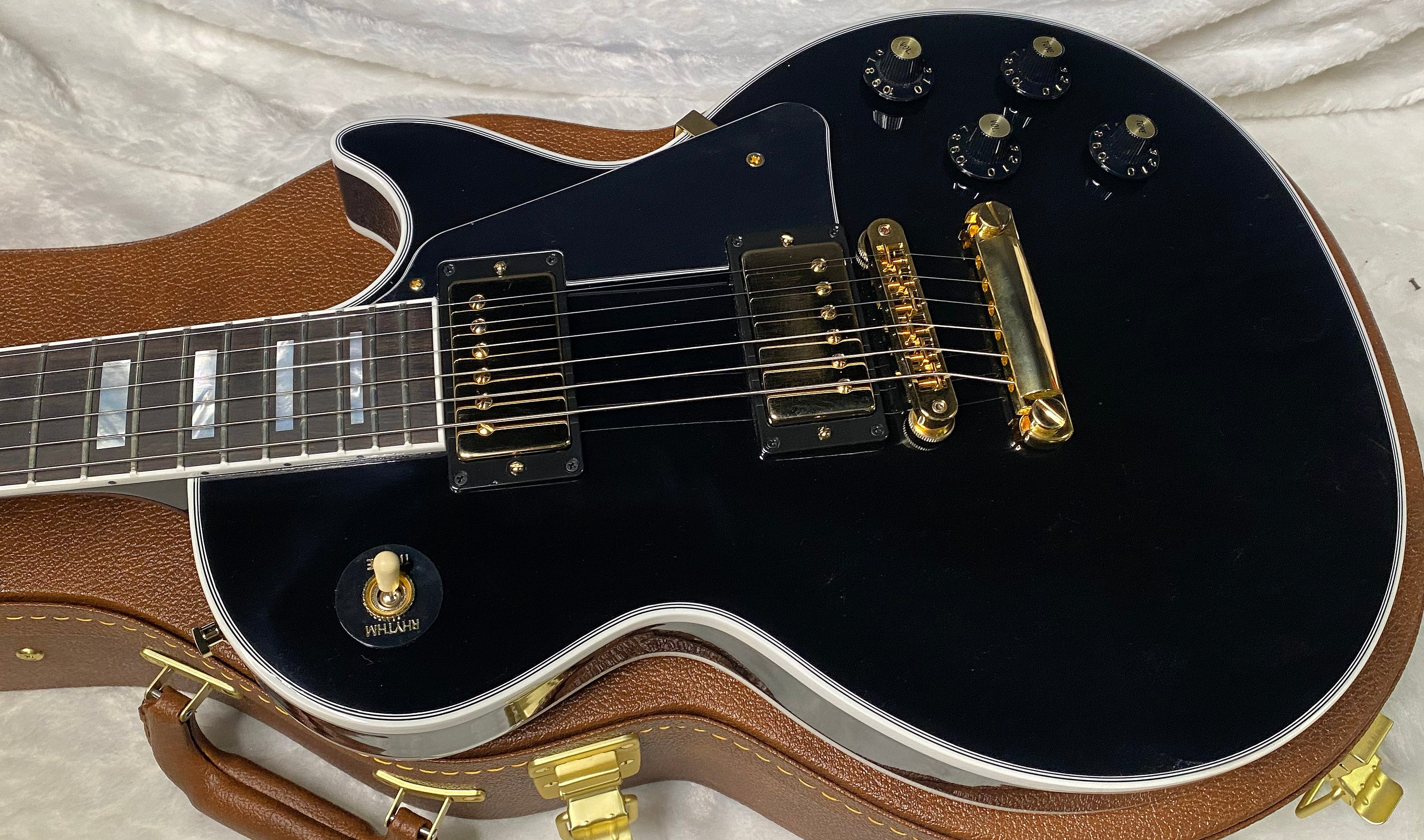 NEW! Gibson USA Les Paul Custom 70s - Ebony Finish - 9.9lbs - Authorized Dealer - G06600