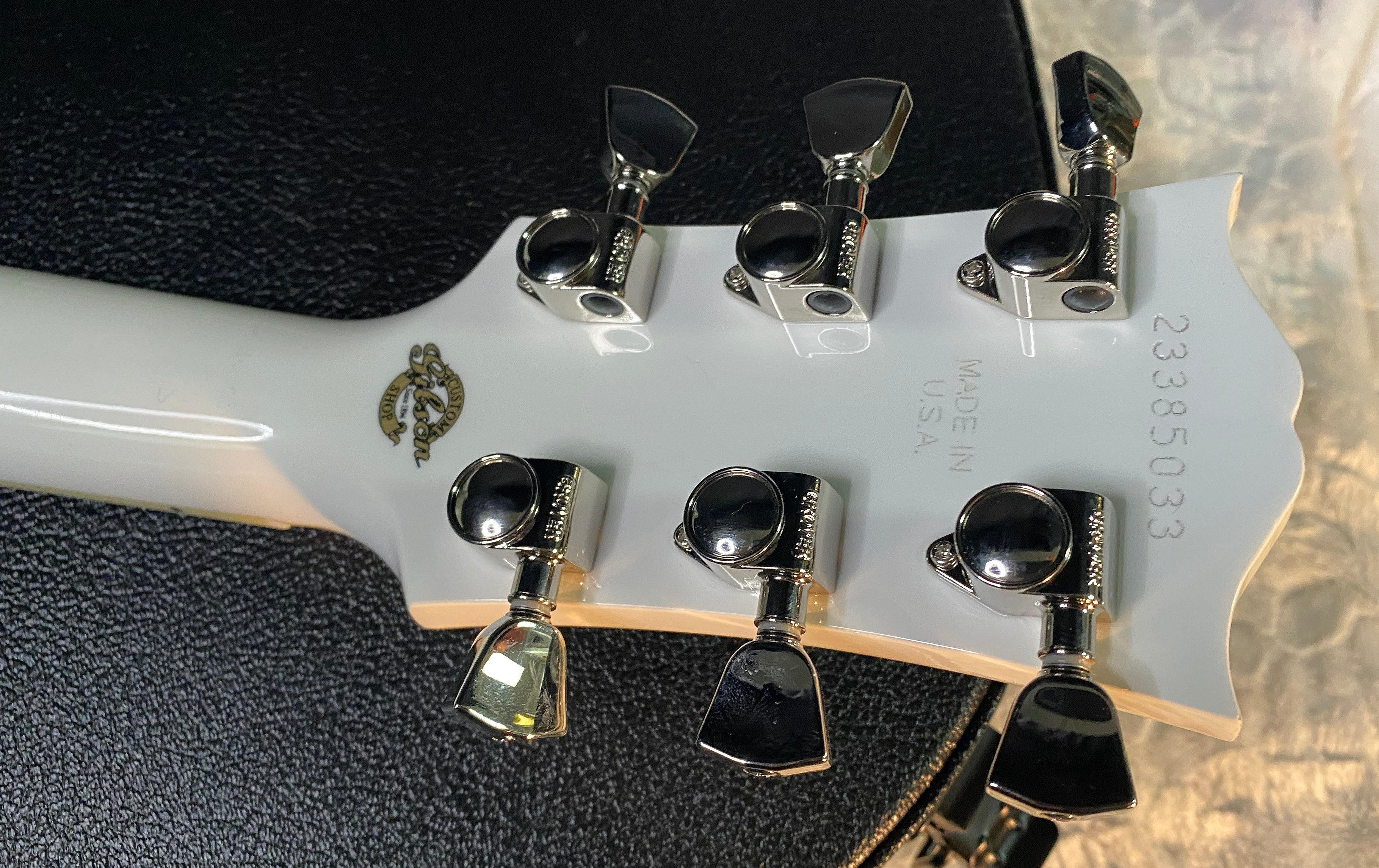 NEW! Gibson Acoustic Custom Shop Dove Acoustic-Electric Guitar - Alpine White - Authorized Dealer 5.2lbs - G06616