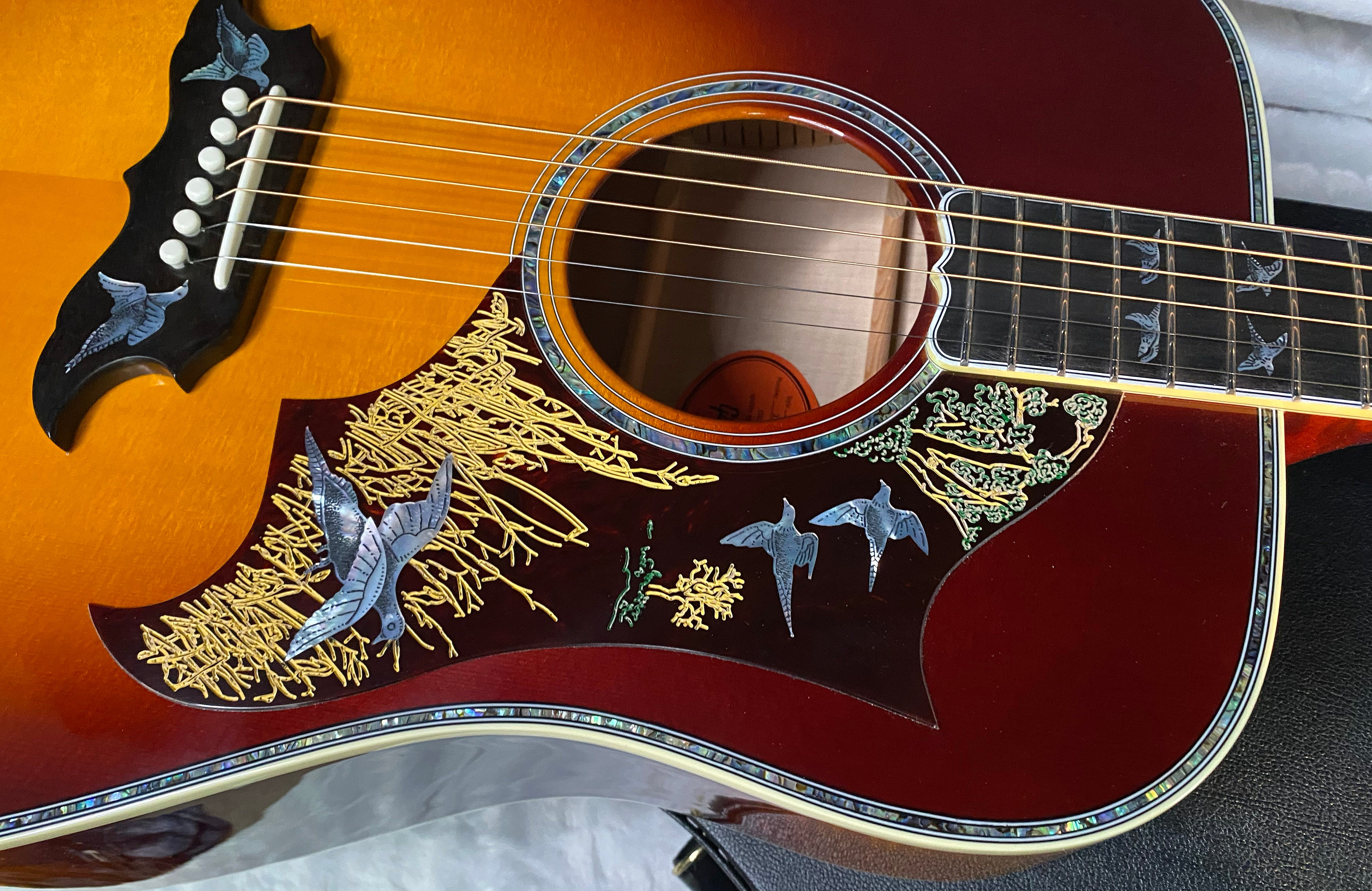 NEW! Gibson Custom Shop Dove - Doves In Flight - Made 2 Measure - Custom Ordered in Autumnburst Finish - Authorized Dealer - 5 lbs - G06614