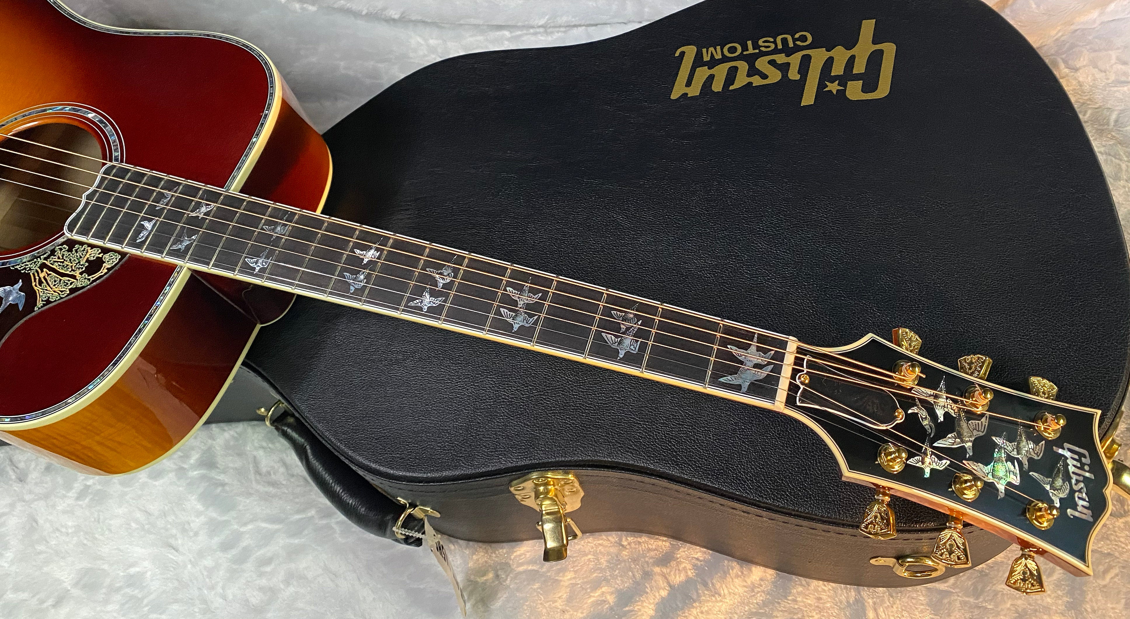 NEW! Gibson Custom Shop Dove - Doves In Flight - Made 2 Measure - Custom Ordered in Autumnburst Finish - Authorized Dealer - 5 lbs - G06614