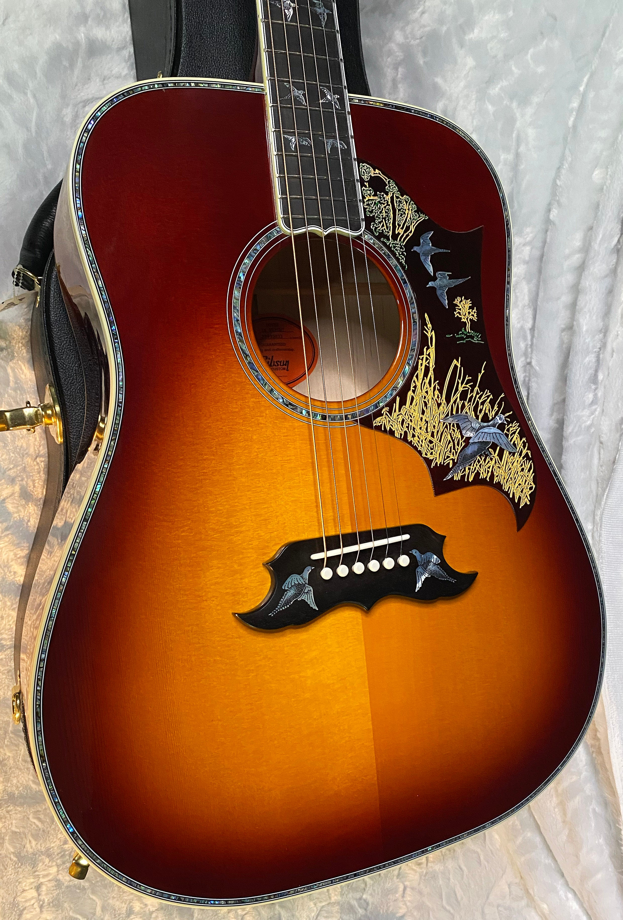 NEW! Gibson Custom Shop Dove - Doves In Flight - Made 2 Measure - Custom Ordered in Autumnburst Finish - Authorized Dealer - 5 lbs - G06614