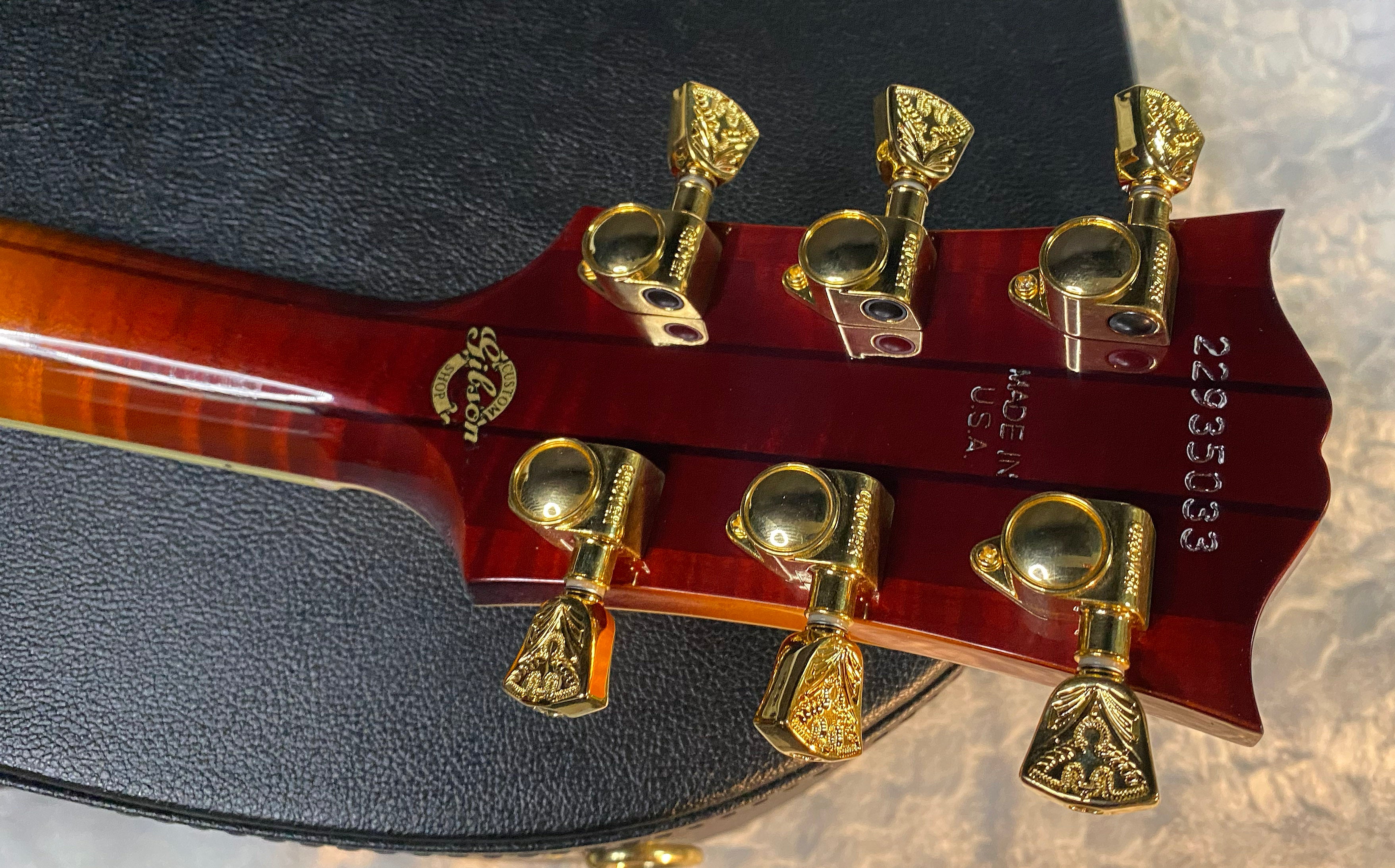 NEW! Gibson Custom Shop Dove - Doves In Flight - Made 2 Measure - Custom Ordered in Autumnburst Finish - Authorized Dealer - 5 lbs - G06614