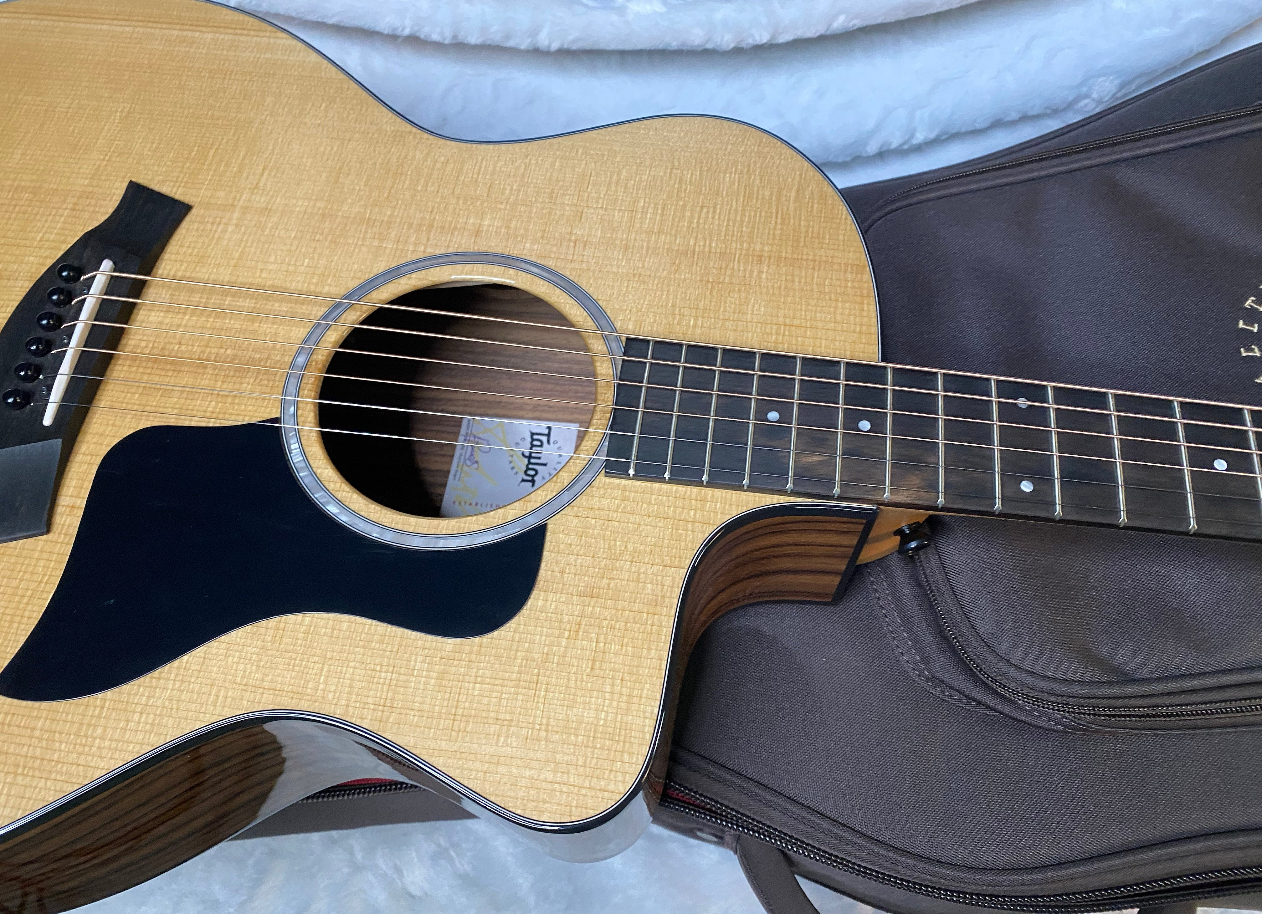 MINT Taylor 214ce Plus Grand Auditorium Acoustic-Electric Guitar Natural Finish - 4.8lbs - Authorized Dealer - G05806