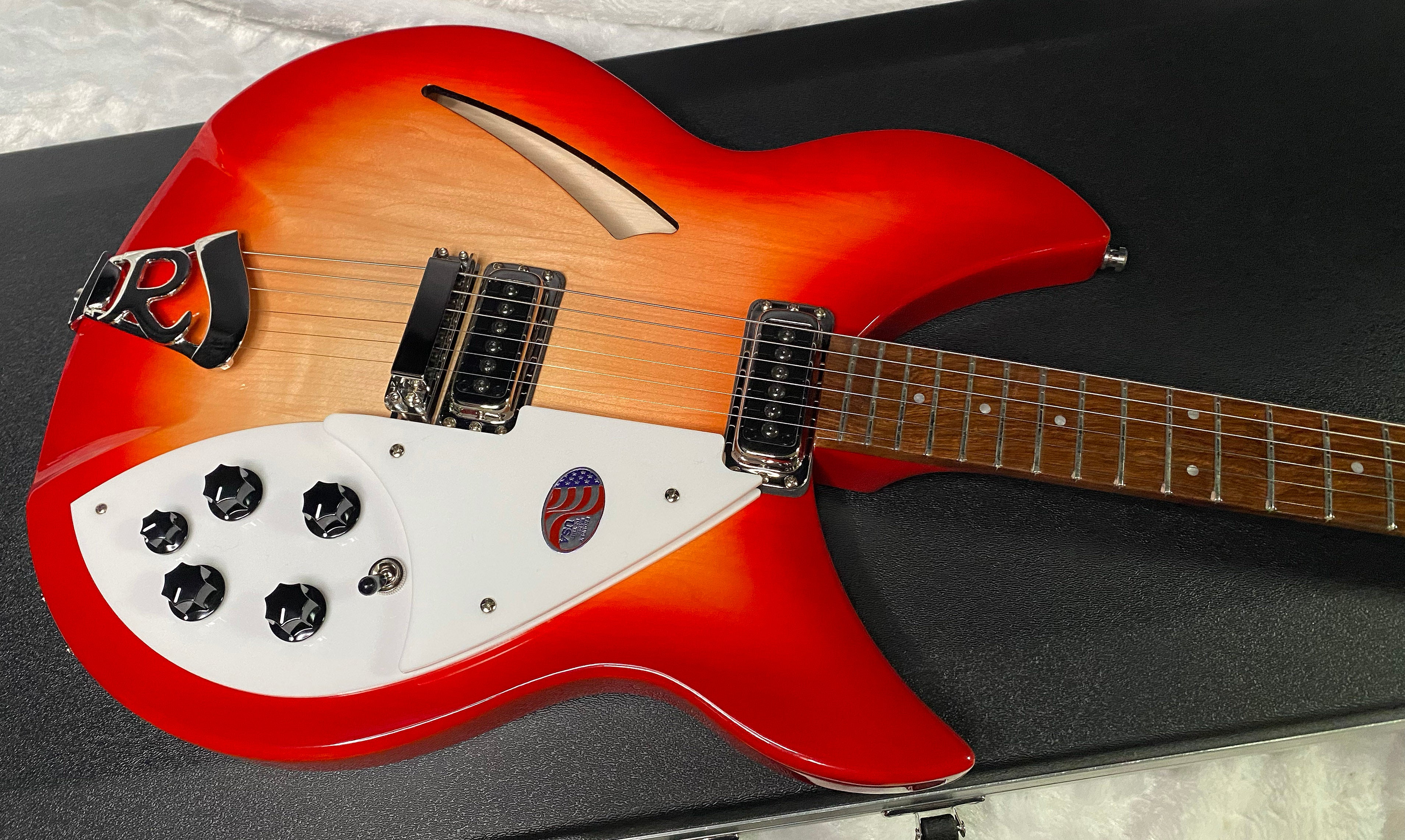 NEW! Rickenbacker 330 Fire Glo FG Fireglo - Semi Hollow Electric Guitar - Authorized Dealer - 7.5 lbs - G07211