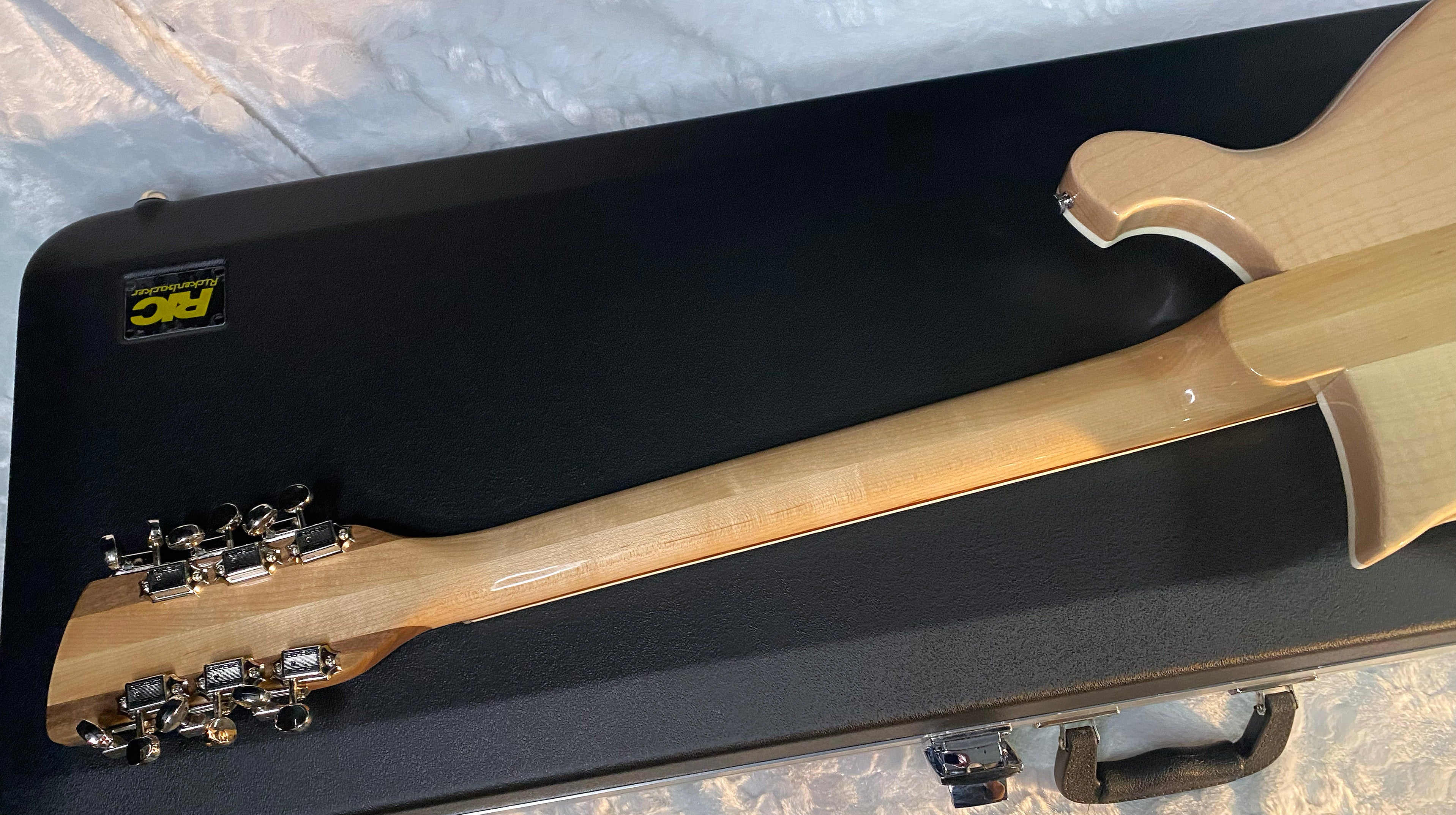 NEW! Rickenbacker 660/12 Maple Glo MG 7.45 lbs - Authorized Dealer - In Stock Ready to Ship- G06621