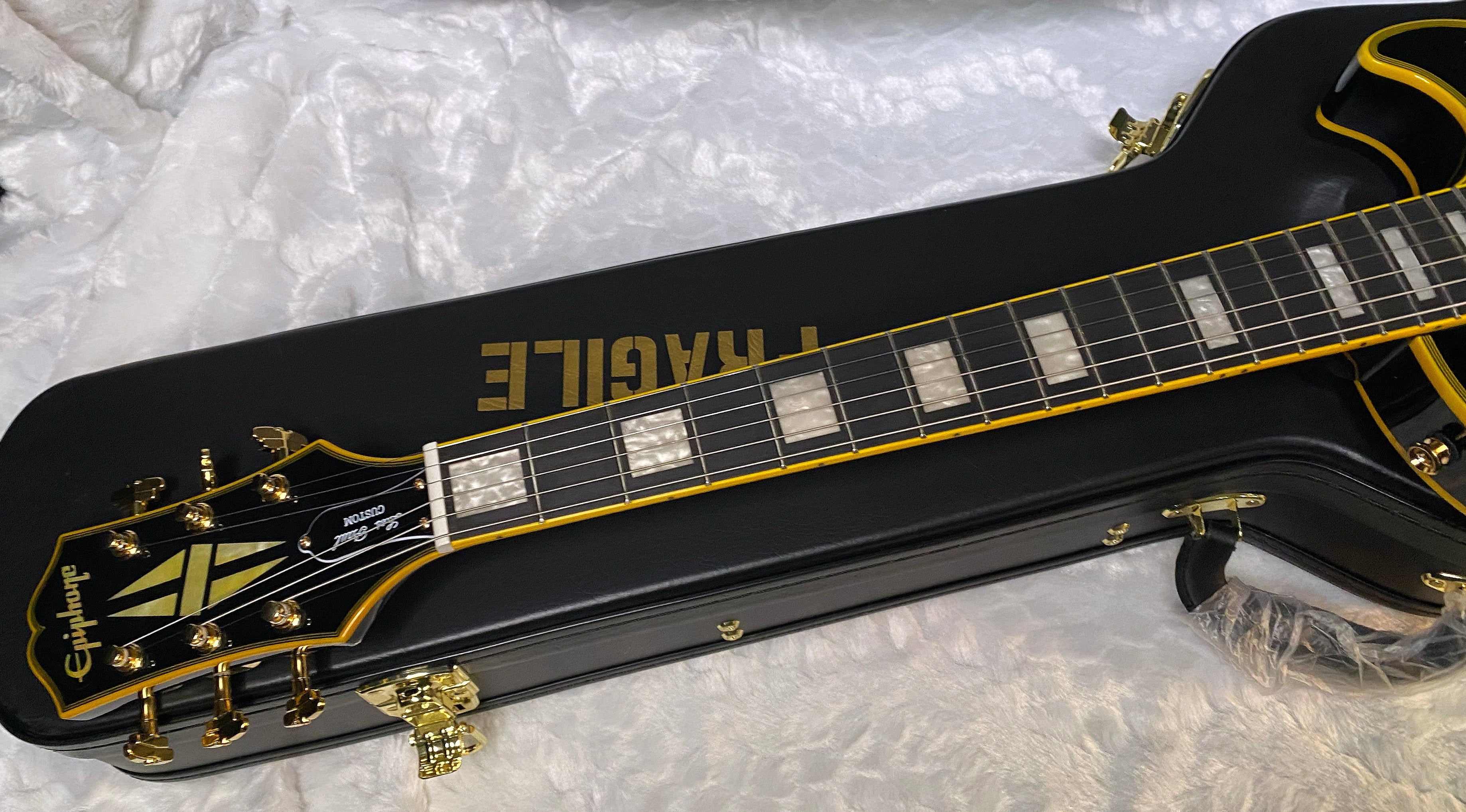 NEW! Epiphone Joe Bonamassa ‘59 Les Paul Custom - Bigsby - Limited Edition - Authorized Dealer
