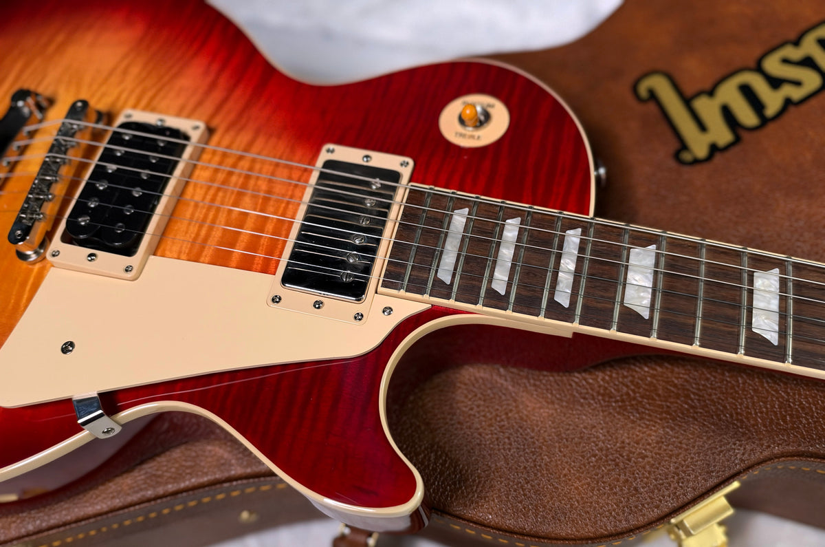 NEW ! Gibson Les Paul Standard '50s - AAA Flame - Factory Sunburst (custom shop finish) - Bizarre Guitar Limited Edition - 9.5 lbs - Authorized Dealer - G07932