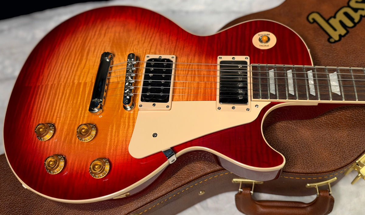 NEW ! Gibson Les Paul Standard '50s - AAA Flame - Factory Sunburst (custom shop finish) - Bizarre Guitar Limited Edition - 9.5 lbs - Authorized Dealer - G07932