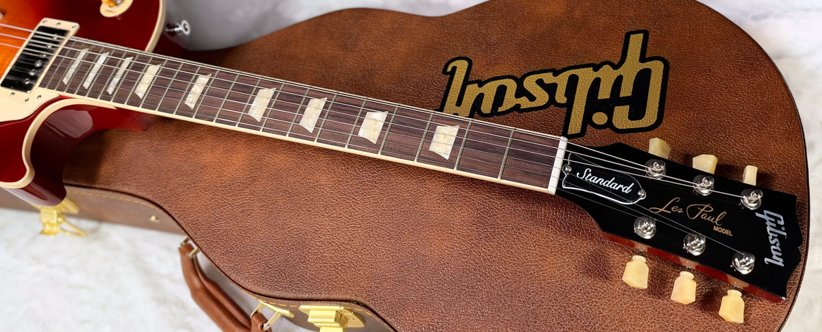 NEW ! Gibson Les Paul Standard '50s - AAA Flame - Factory Sunburst (custom shop finish) - Bizarre Guitar Limited Edition - Only 9.1 lbs - Authorized Dealer - G07940
