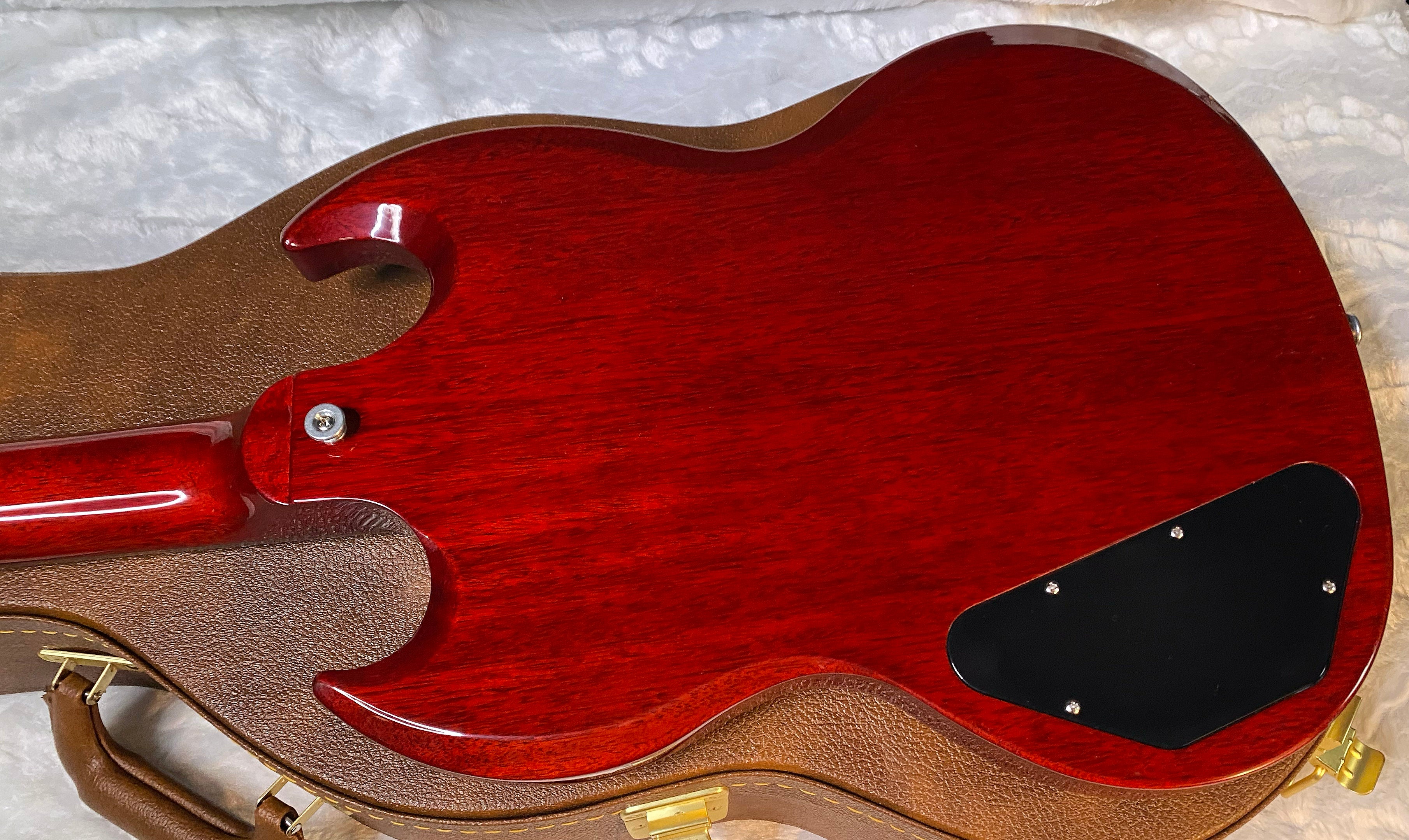 NEW! Gibson SG Standard 4-String Bass Heritage Cherry - Authorized Dealer - Only 7.35 lbs - G05821