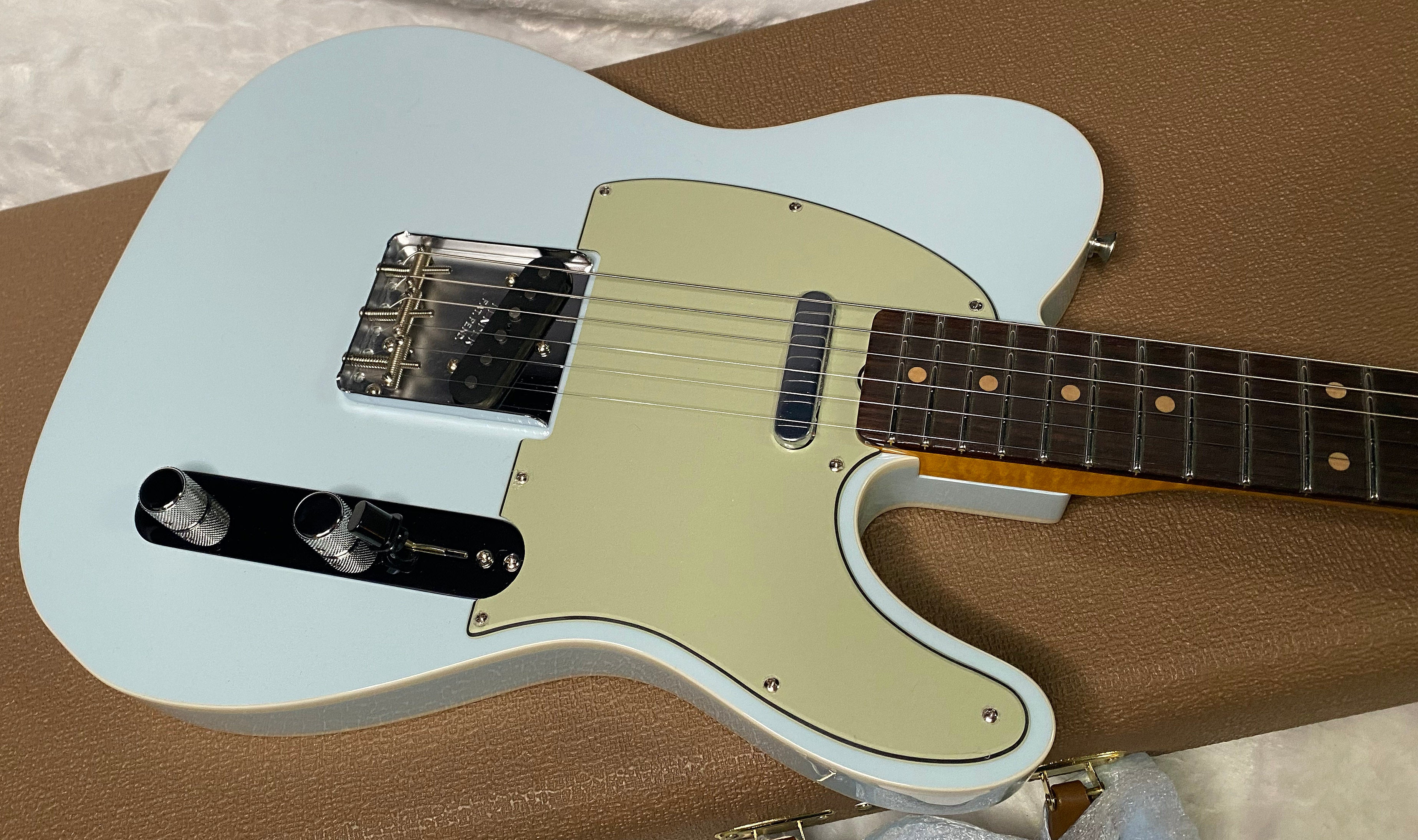 NEW! Fender Custom Shop Flamethrower Telecaster Custom - NOS - Modern Specs - Texas Special Pick-Ups - AAAA Flamed Neck -Sonic Blue - Authorized Dealer - 7.9lbs - G07231
