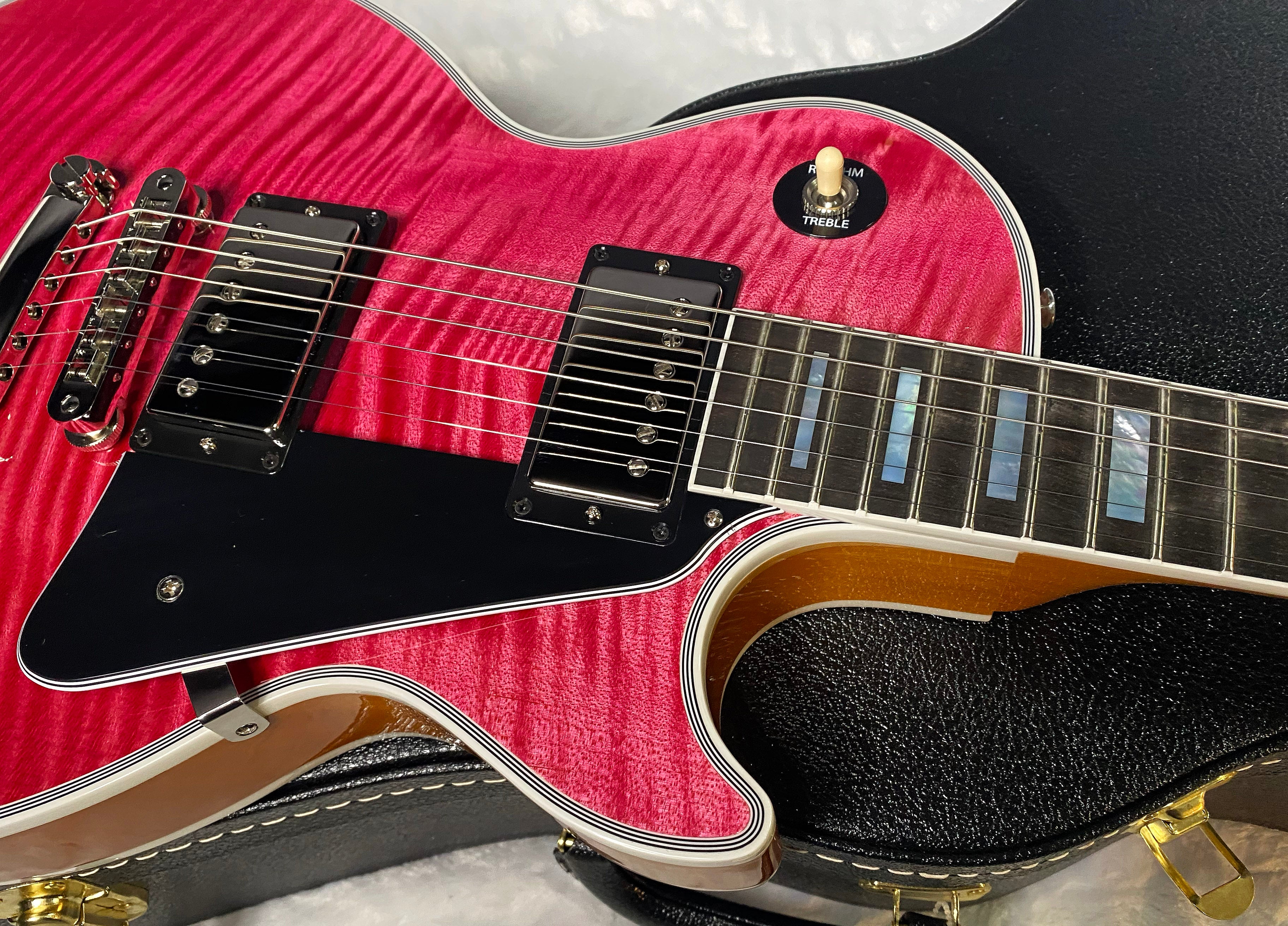 NEW! Gibson Dealer Select Custom Shop Les Paul Custom AAA Reverse Chevron Figured Top - Transparent Pink - Authorized Dealer - WOW! 8.8 lbs - G06630