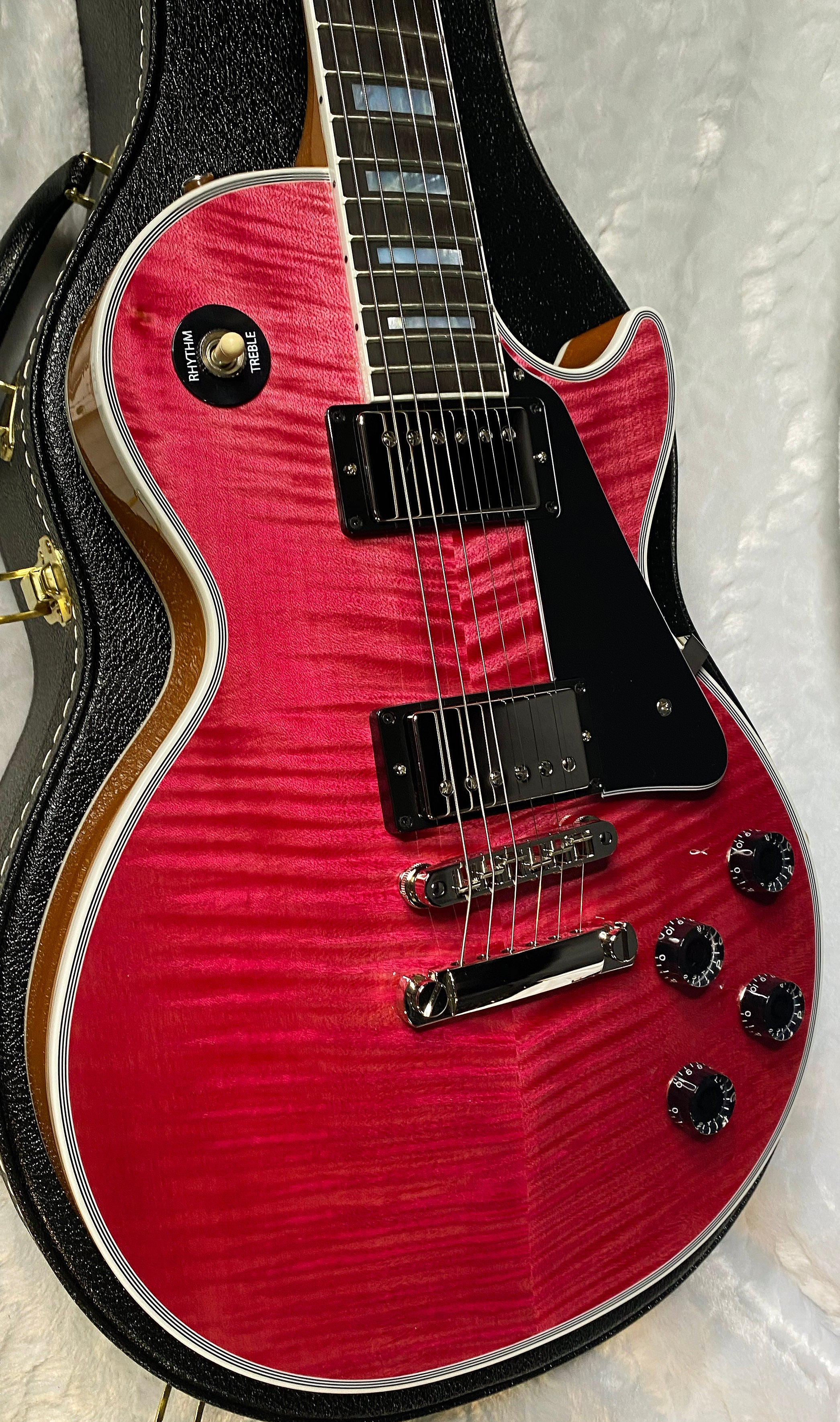 NEW! Gibson Dealer Select Custom Shop Les Paul Custom AAA Reverse Chevron Figured Top - Transparent Pink - Authorized Dealer - WOW! 8.8 lbs - G06630