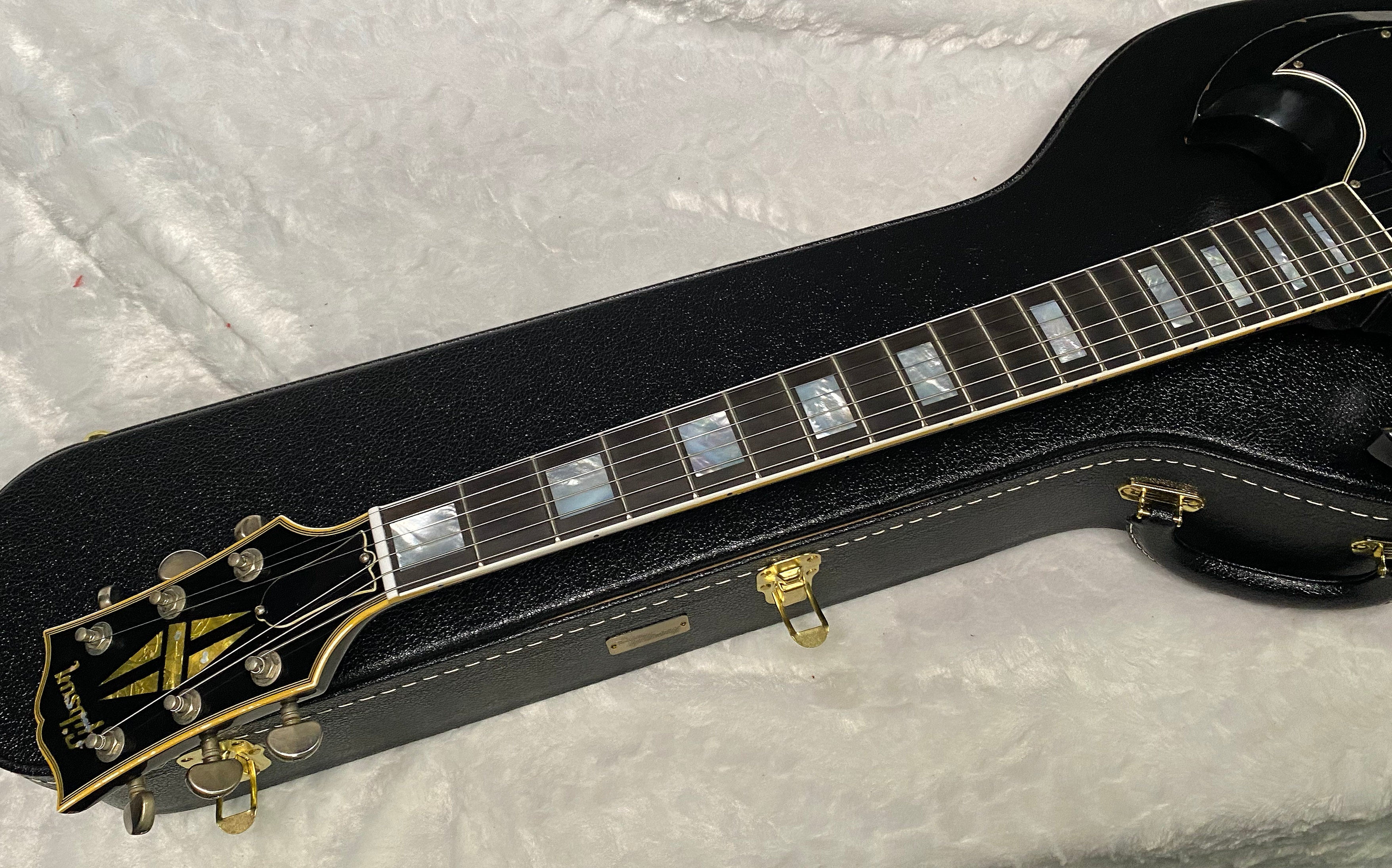 NEW! Gibson Custom Shop SG Custom Batwing P-90 - Murphy Lab Heavy Aged - Ebony Finish - Authorized Dealer - 7.65 lbs - G07239