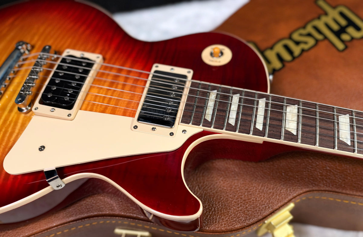NEW ! Gibson Les Paul Standard '50s - AAA Flame - Factory Sunburst (custom shop finish) - Bizarre Guitar Limited Edition - 9.6 lbs - Authorized Dealer - G07936