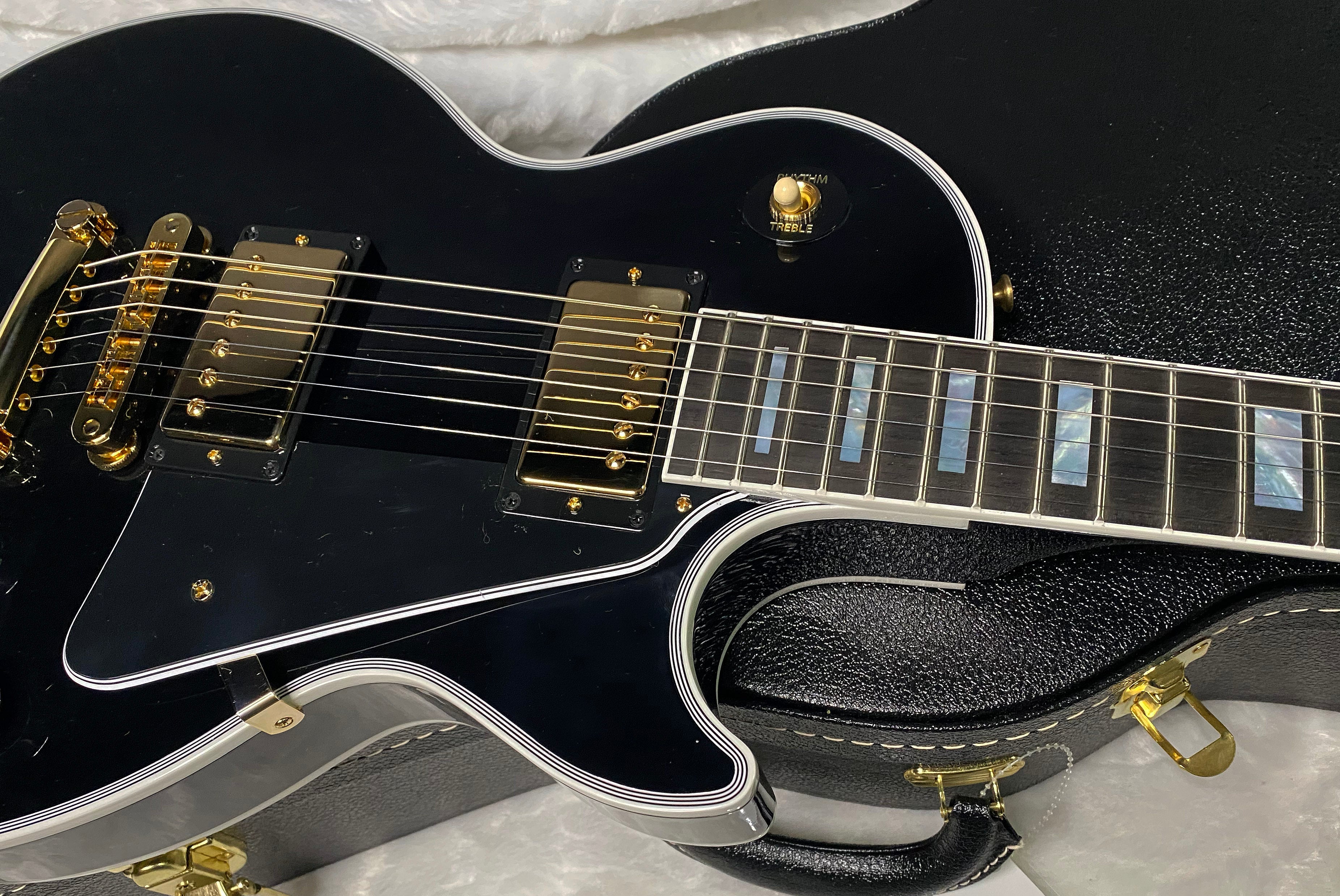 NEW! Gibson Custom Les Paul Custom Long Scale Electric Guitar - Ebony - Authorized Dealer - 10.6 lbs WOW - G07238