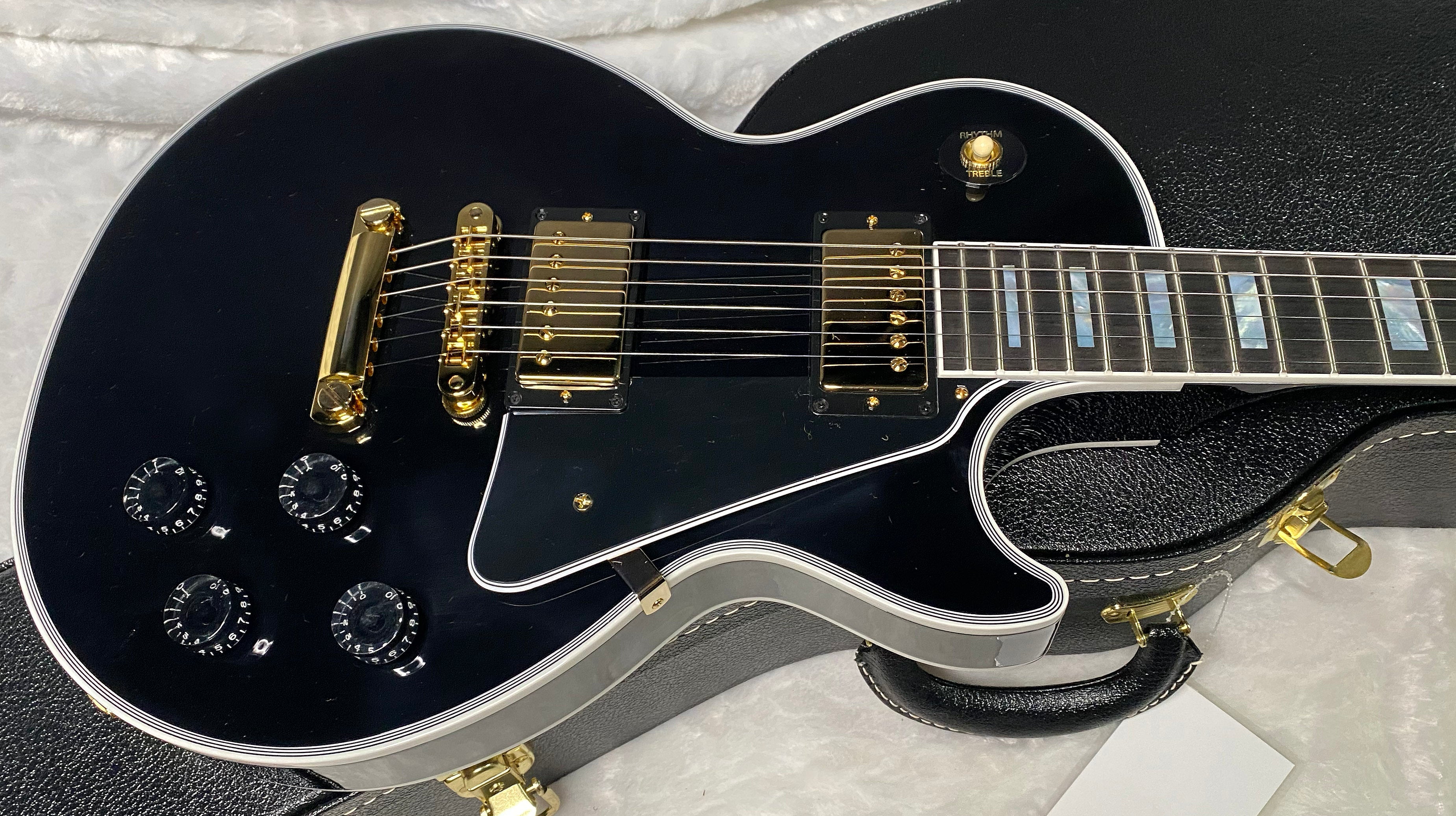 NEW! Gibson Custom Les Paul Custom Long Scale Electric Guitar - Ebony - Authorized Dealer - 10.6 lbs WOW - G07238