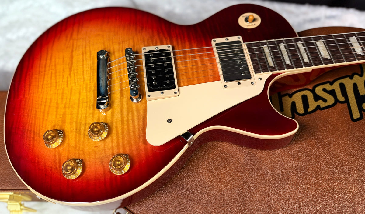NEW ! Gibson Les Paul Standard '50s - AAA Flame - Factory Sunburst (custom shop finish) - Bizarre Guitar Limited Edition - 9.6 lbs - Authorized Dealer - G07936