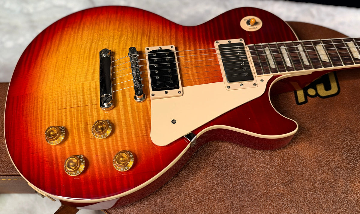 NEW ! Gibson Les Paul Standard '50s - AAA Flame - Factory Sunburst (custom shop finish) - Bizarre Guitar Limited Edition - 8.8 lbs - Authorized Dealer - G07930