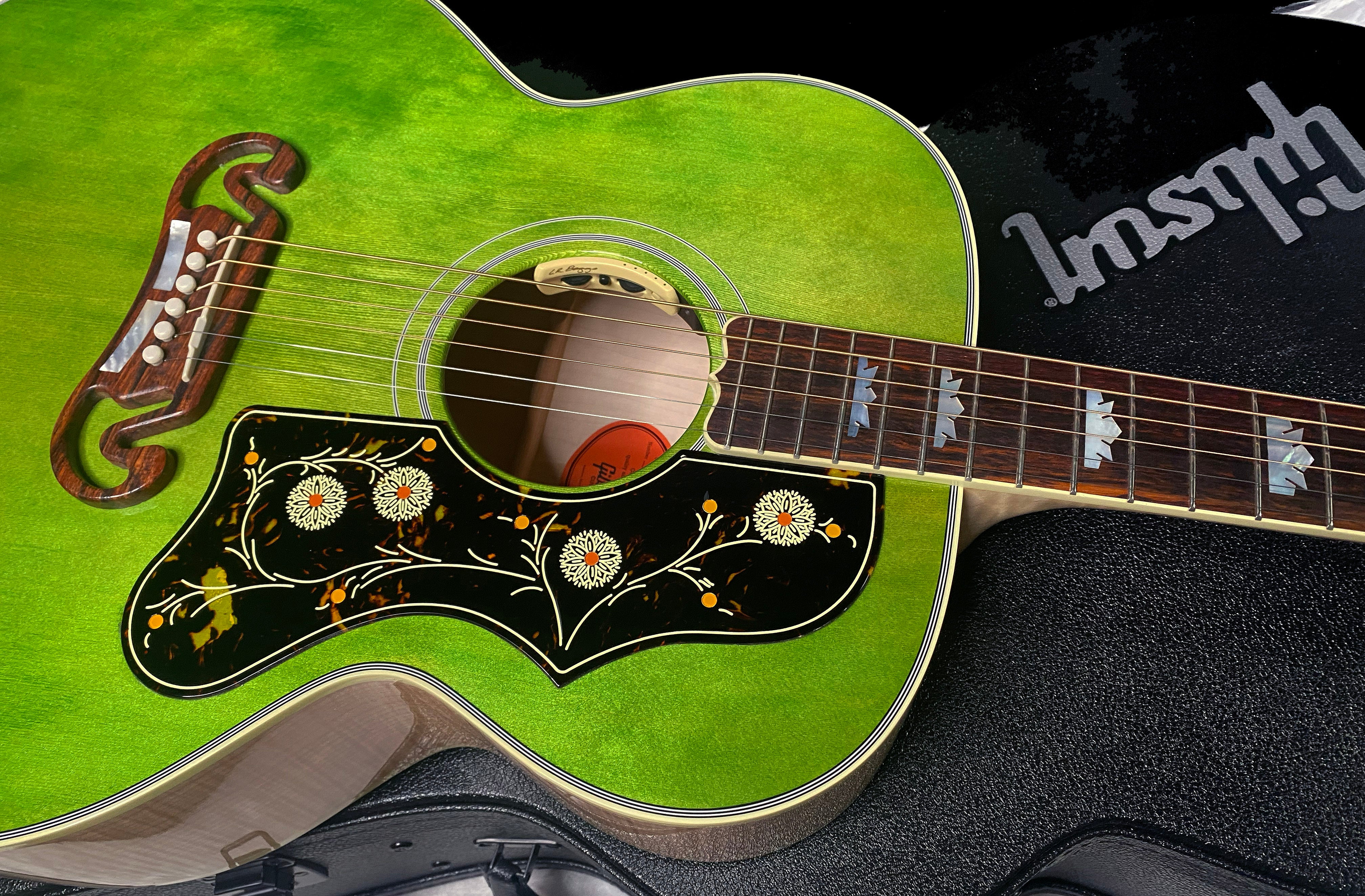 NEW ! Gibson SJ-200 Standard - Custom Shop - Dealer Select - Super RARE - Green Top - Authorized Dealer - AAAAA Flamed Natural Maple Back & Sides - G07241