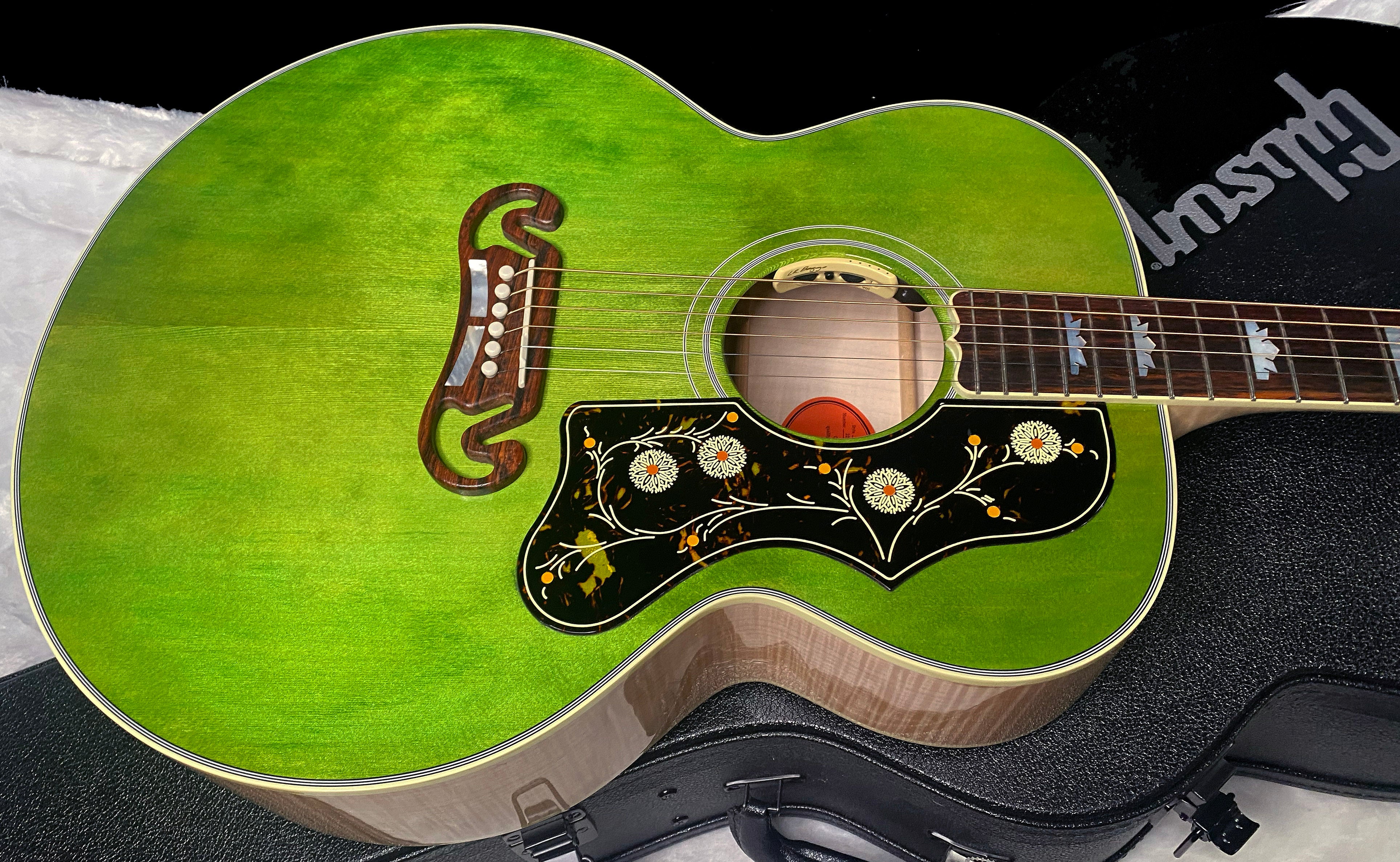 NEW ! Gibson SJ-200 Standard - Custom Shop - Dealer Select - Super RARE - Green Top - Authorized Dealer - AAAAA Flamed Natural Maple Back & Sides - G07241