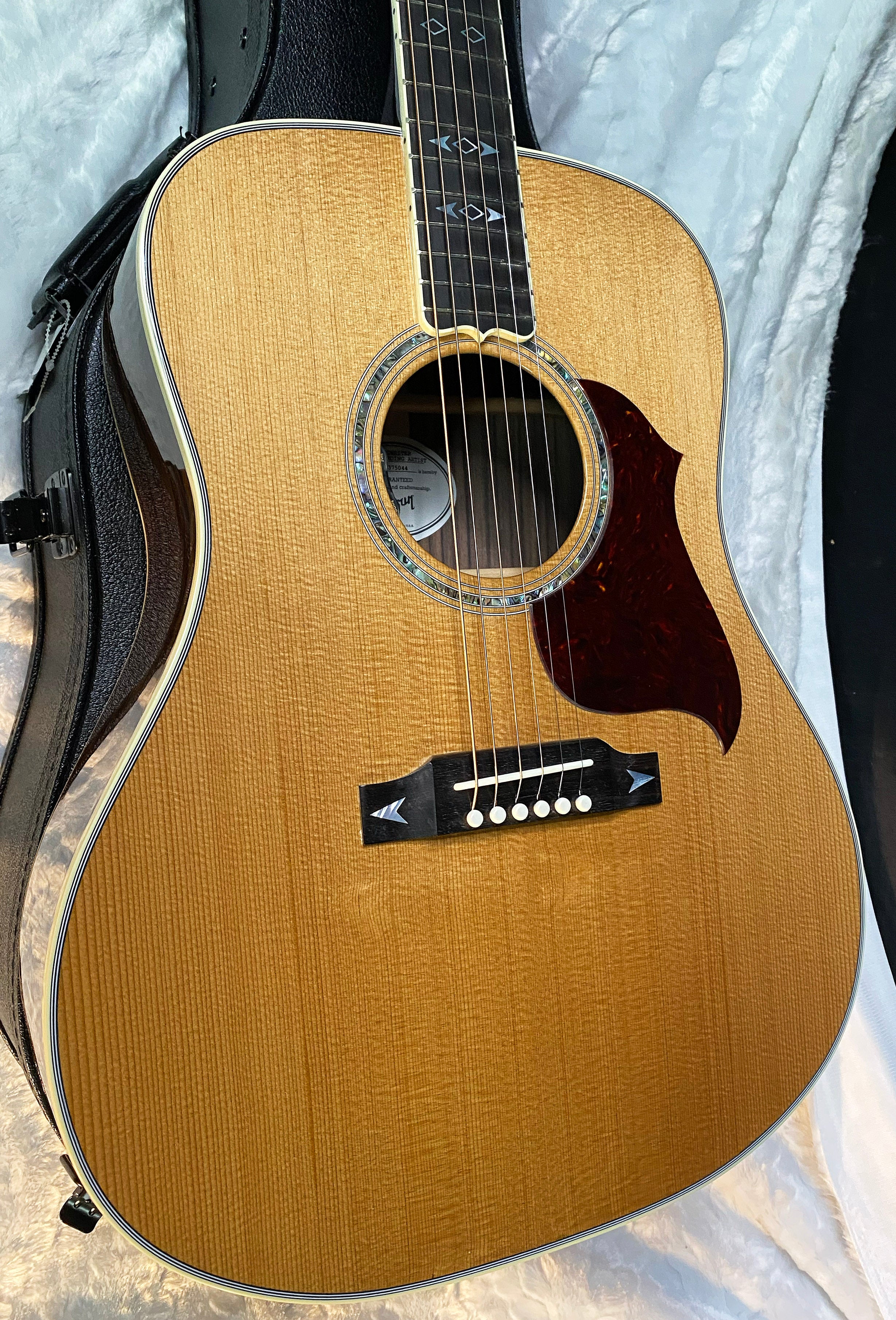 NEW! Gibson Acoustic Songwriter Recording Artist - Acoustic-Electric Guitar - 4.75lbs - Antique Natural - Authorized Dealer - G06635