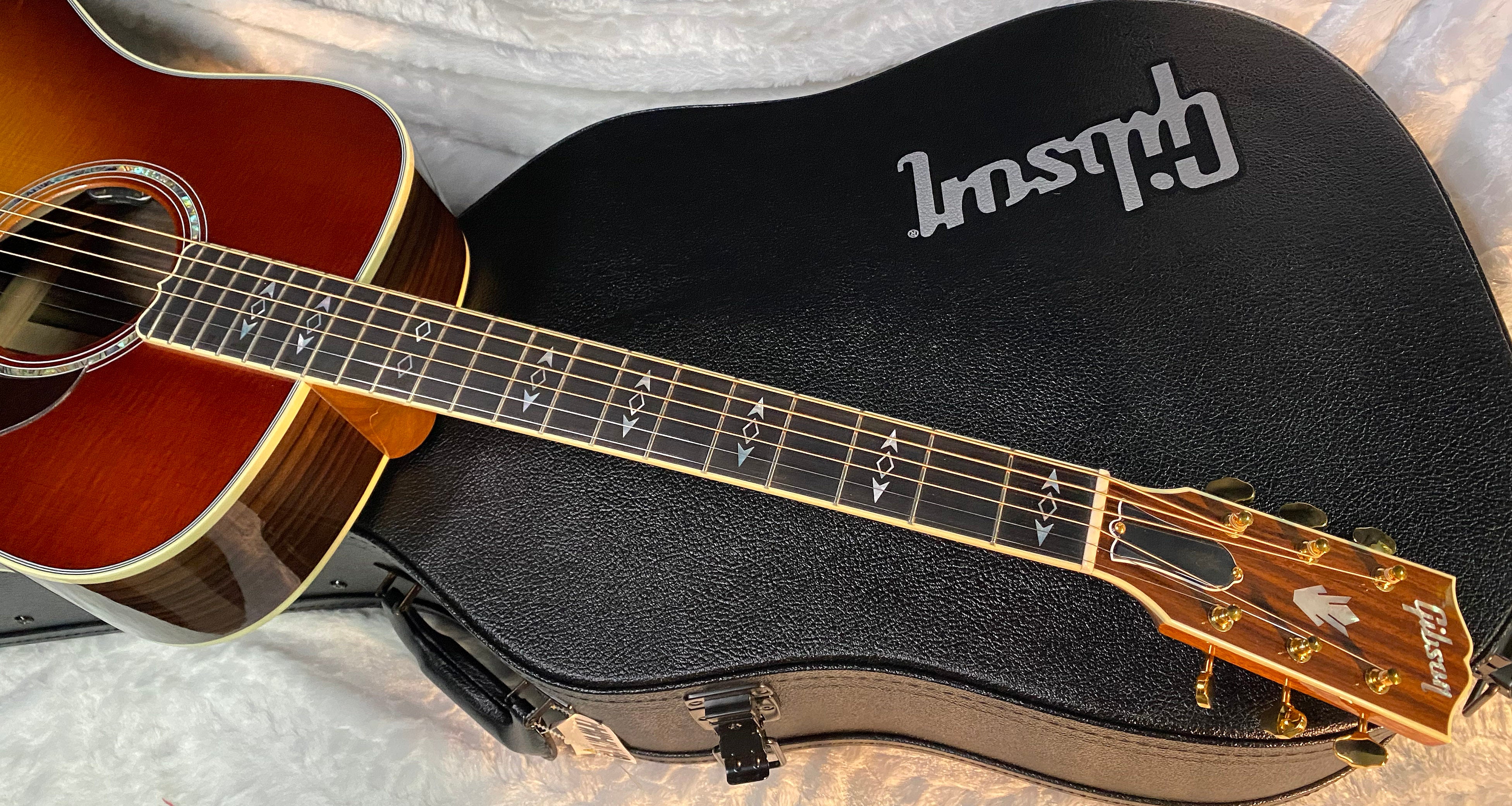 NEW! Gibson Acoustic Songwriter Recording Artist - Acoustic-Electric Guitar - 4.65lbs - Rosewood Burst - Authorized Dealer - G06634