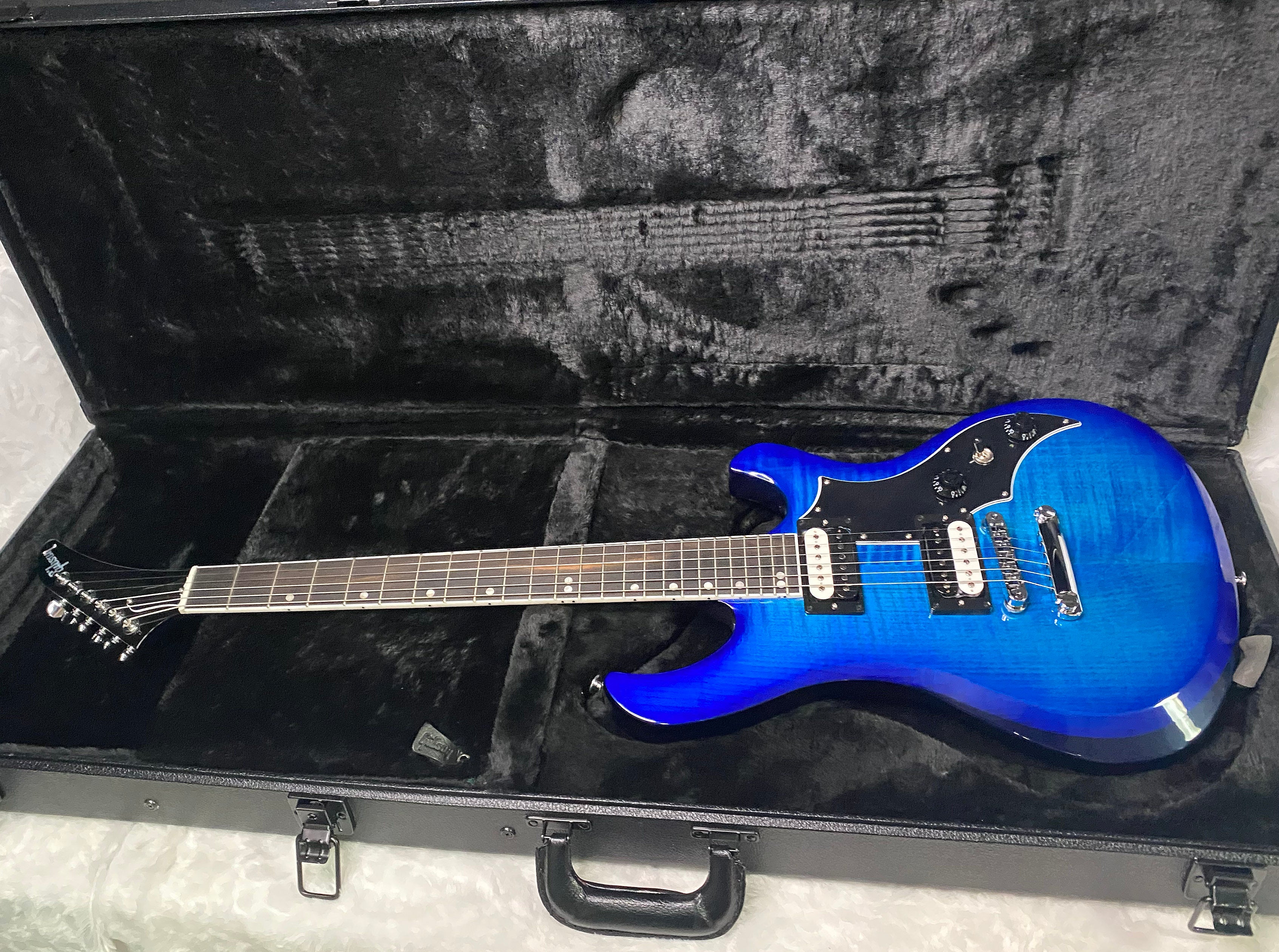 NEW! Gibson Victory Figured Top Electric Guitar - Cobalt Burst - Authorized Dealer - 7.1lbs - G07251