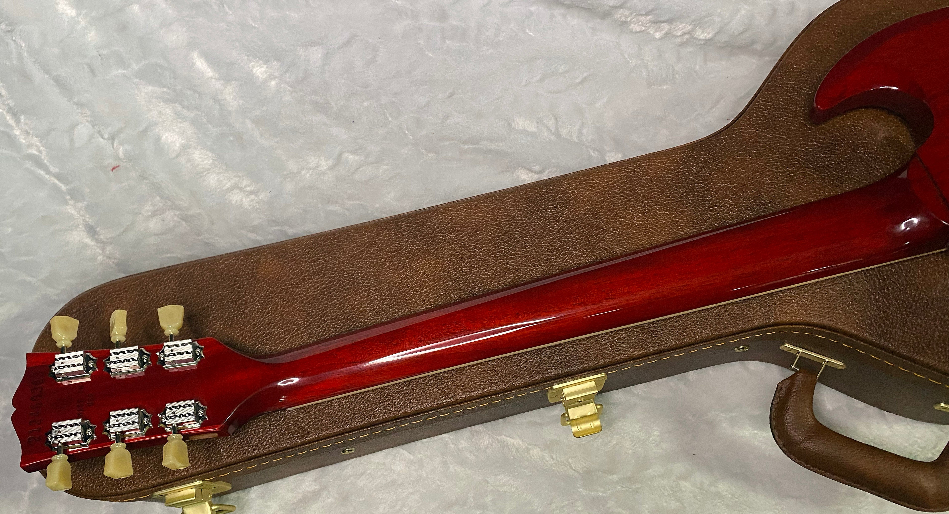 NEW! Gibson SG Standard '61 Maestro Vibrola Vintage Cherry - 7.5 lbs - Authorized Dealer! G07247